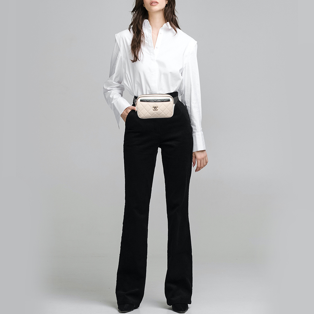 

Chanel Beige/Black Quilted Leather CC In and Out Waist Bag