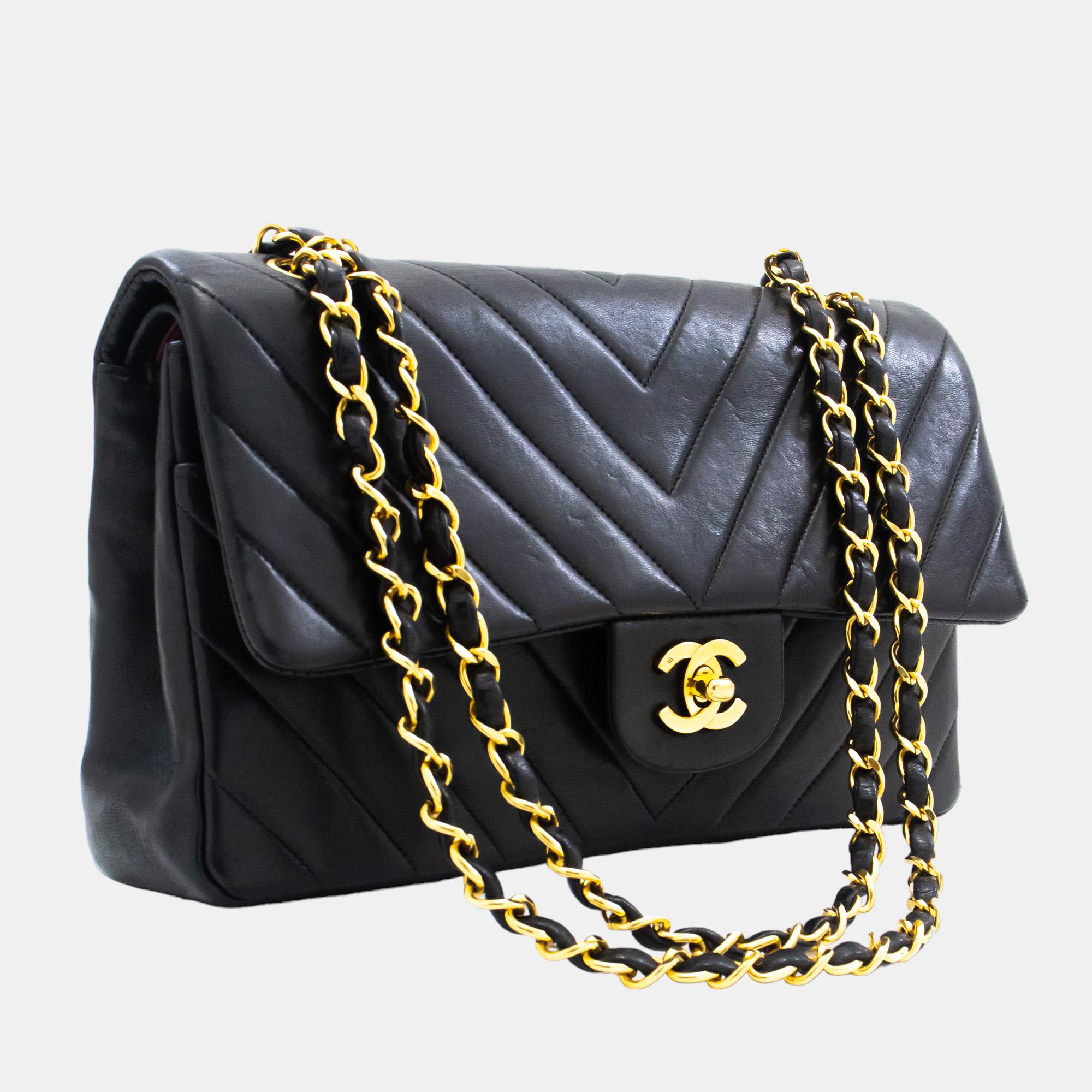 

Chanel Black Lambskin Leather Chevron  Classic Double Flap Shoulder Bag