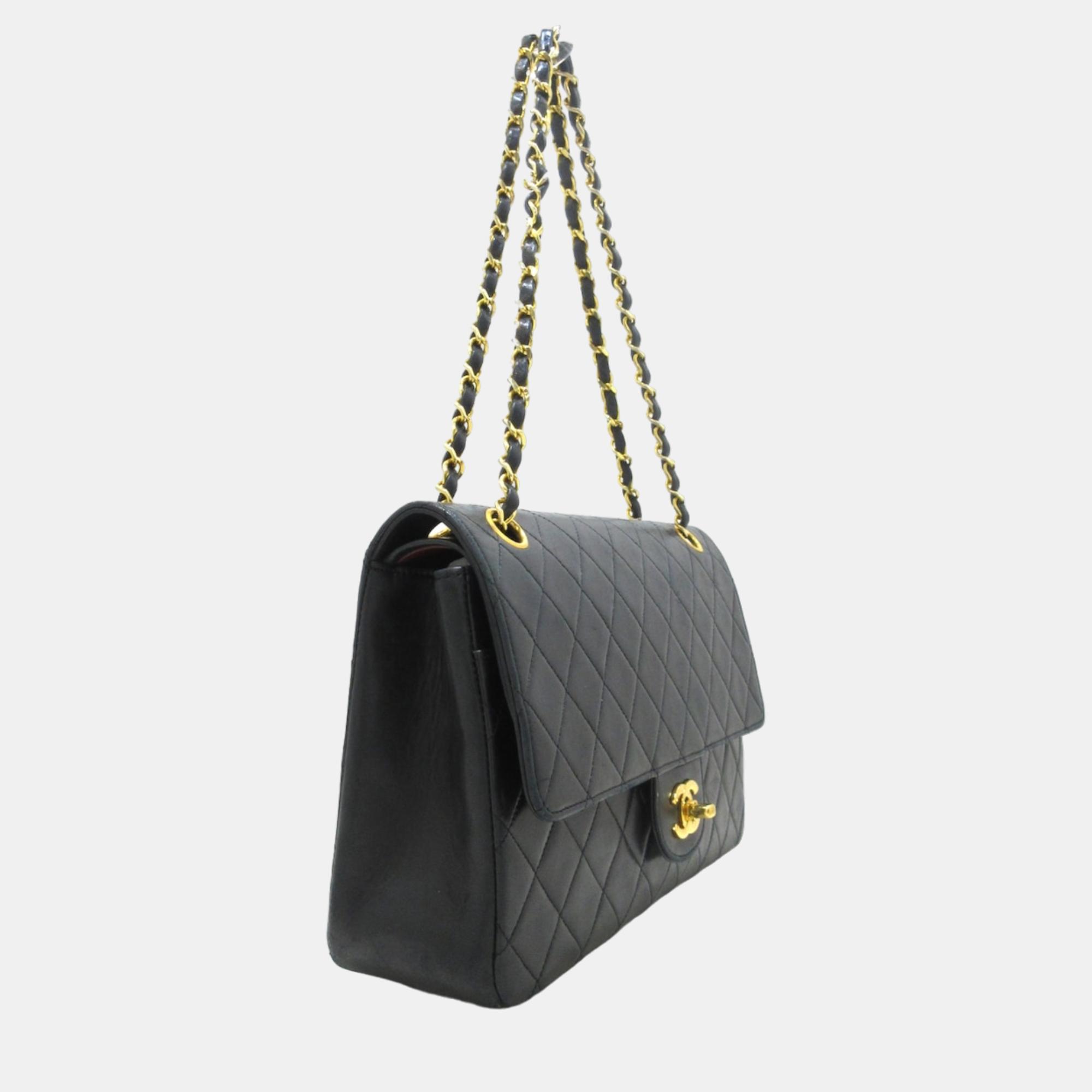 

Chanel Black Leather Double flap shoulder bag