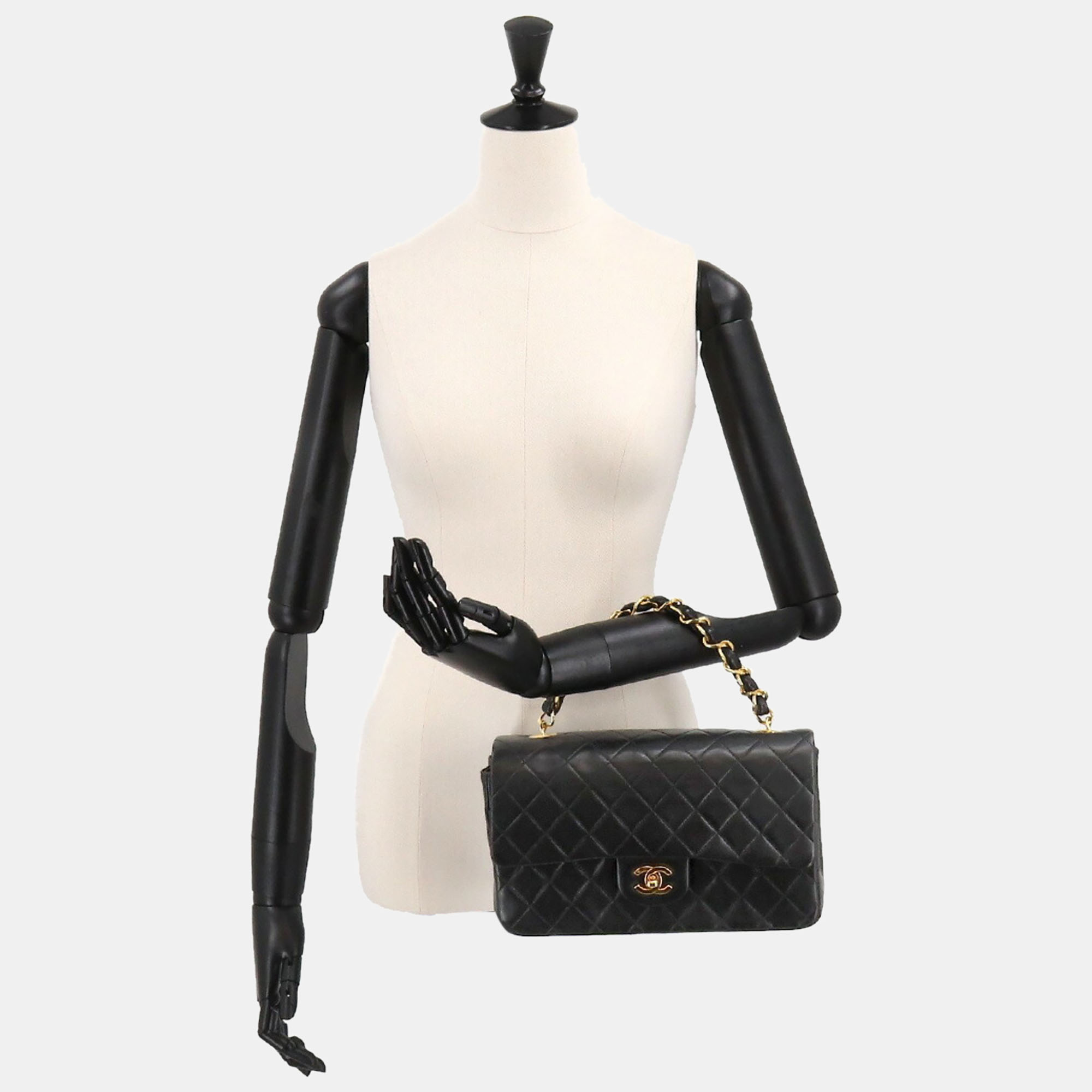 

Chanel Black Leather Medium Classic Double Flap Shoulder Bag