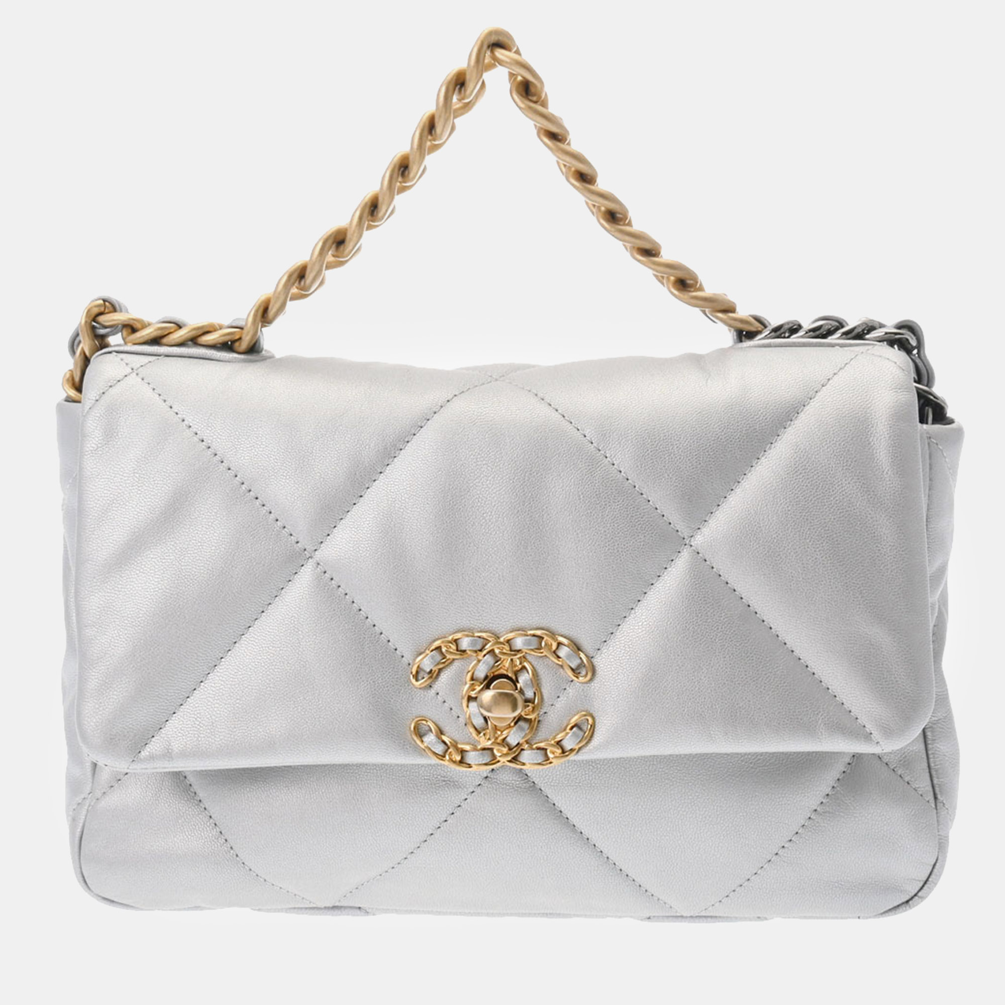 

Chanel Silver Leather  19 Shoulder Bags
