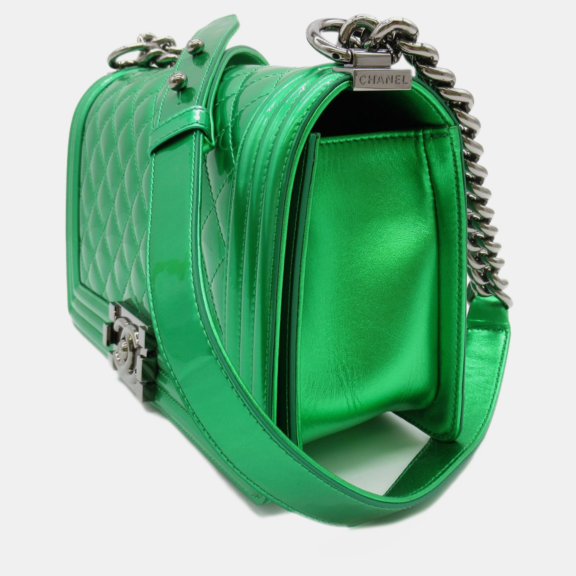 

Chanel Medium Patent Boy Flap, Green