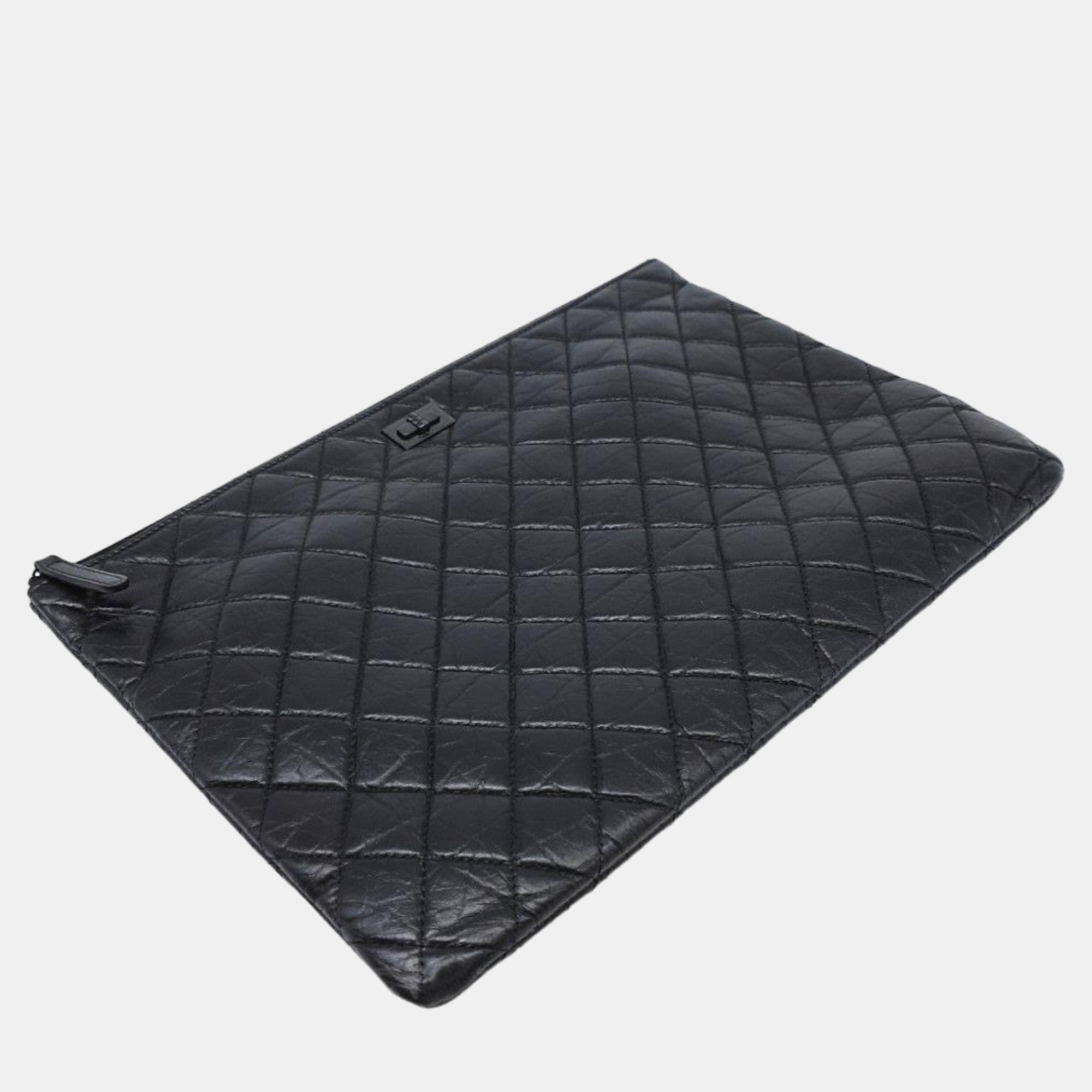 

Chanel Black Leather CC Clutch