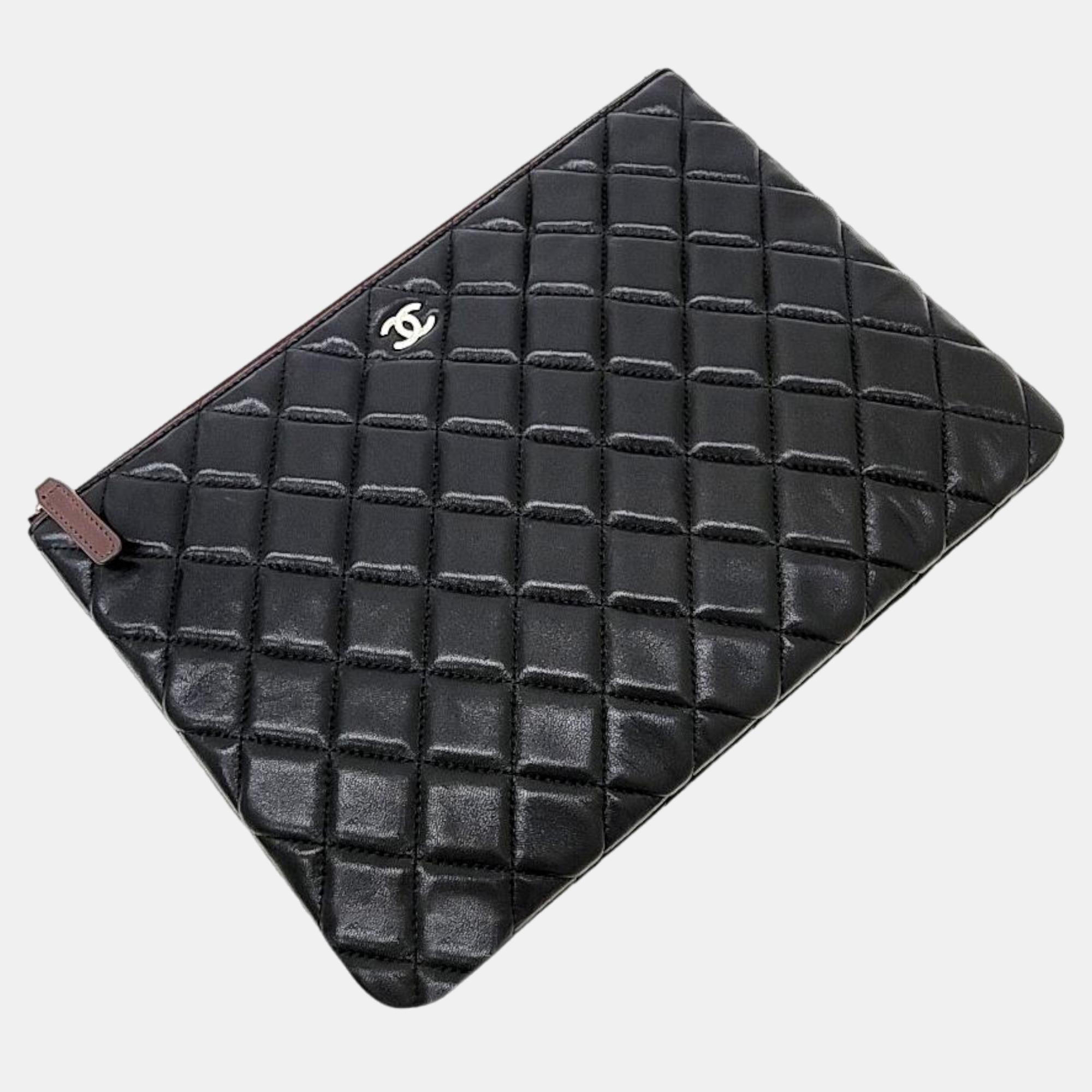 

Chanel Lambskin Medium Clutch, Black