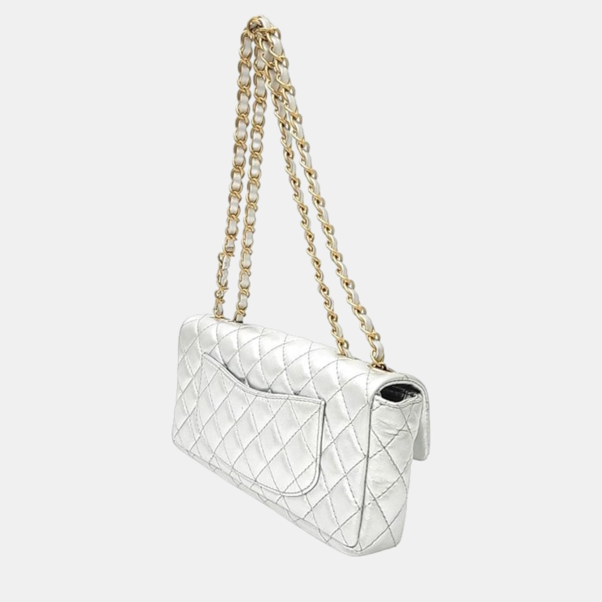 

Chanel White Leather Classic Single Flap Shoulder Bag