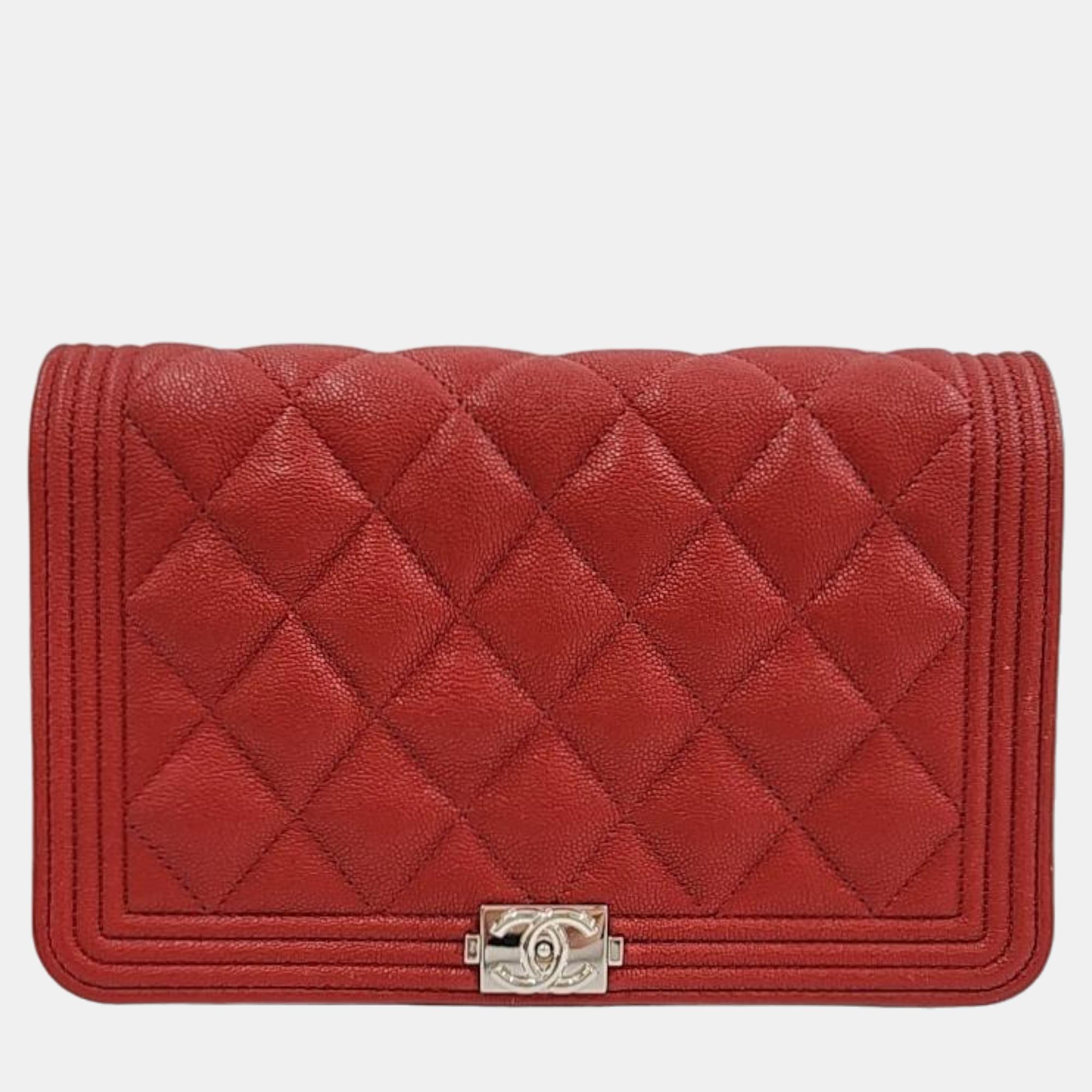 Pre-owned Chanel Red Caviar Leather Mini Boy Wallet On Chain