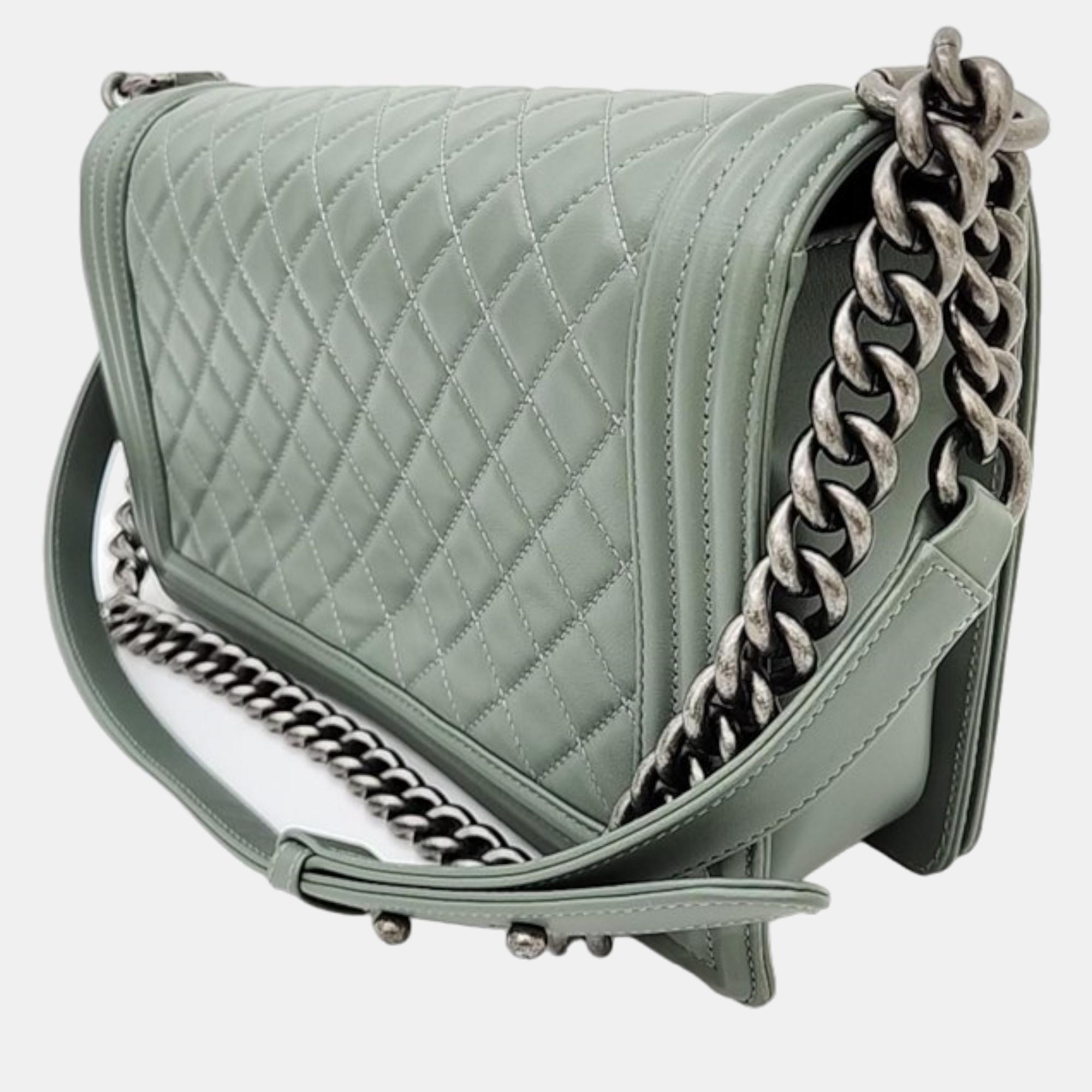 

Chanel Green Leather Medium Boy Bag