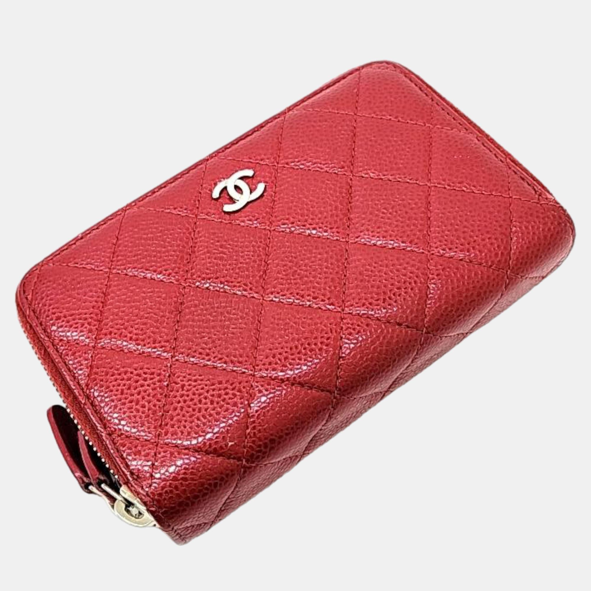 

Chanel Red caviar medium wallet