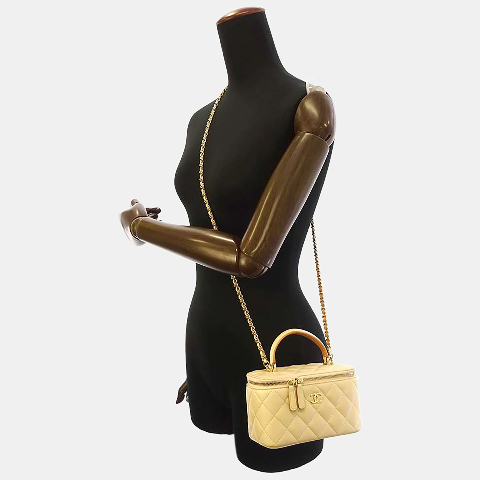 

Chanel Beige Leather CC Vanity Case Shoulder Bag