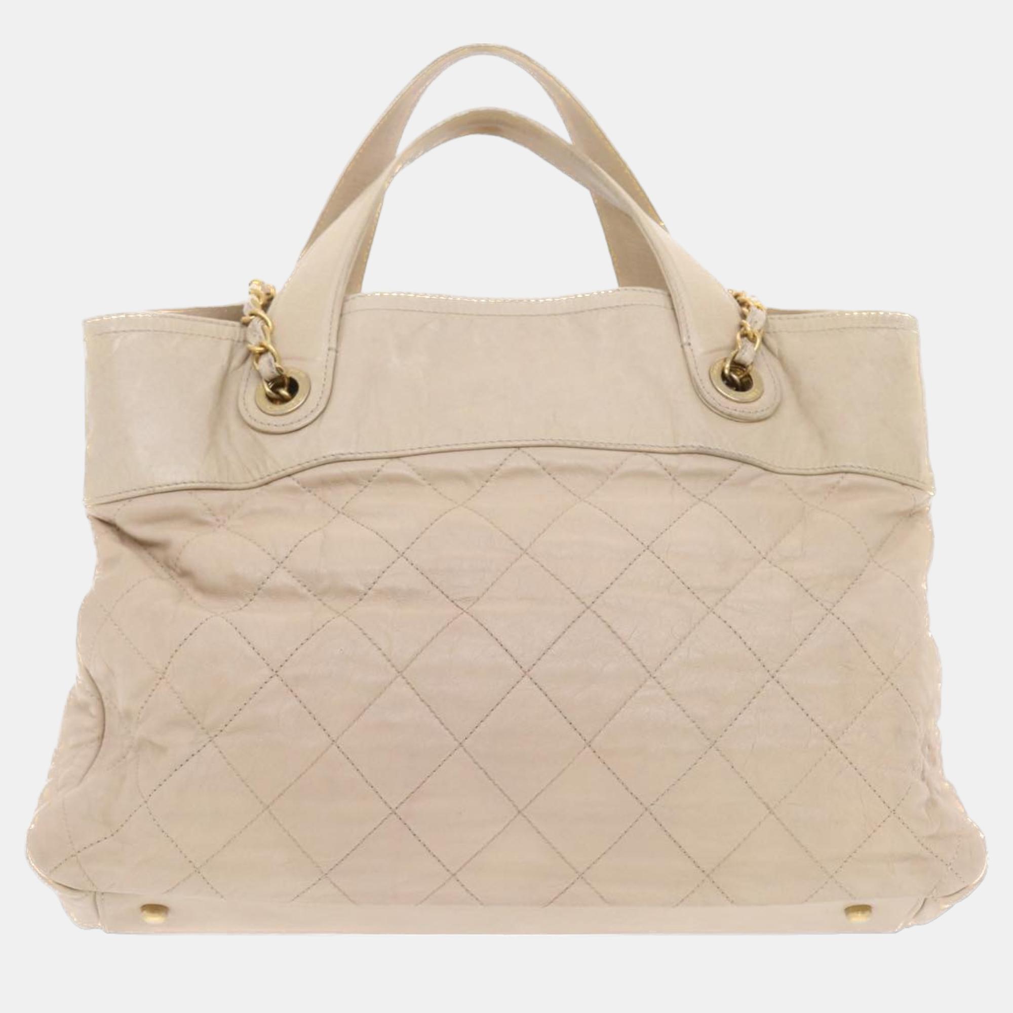 

Chanel Beige Leather CC bag