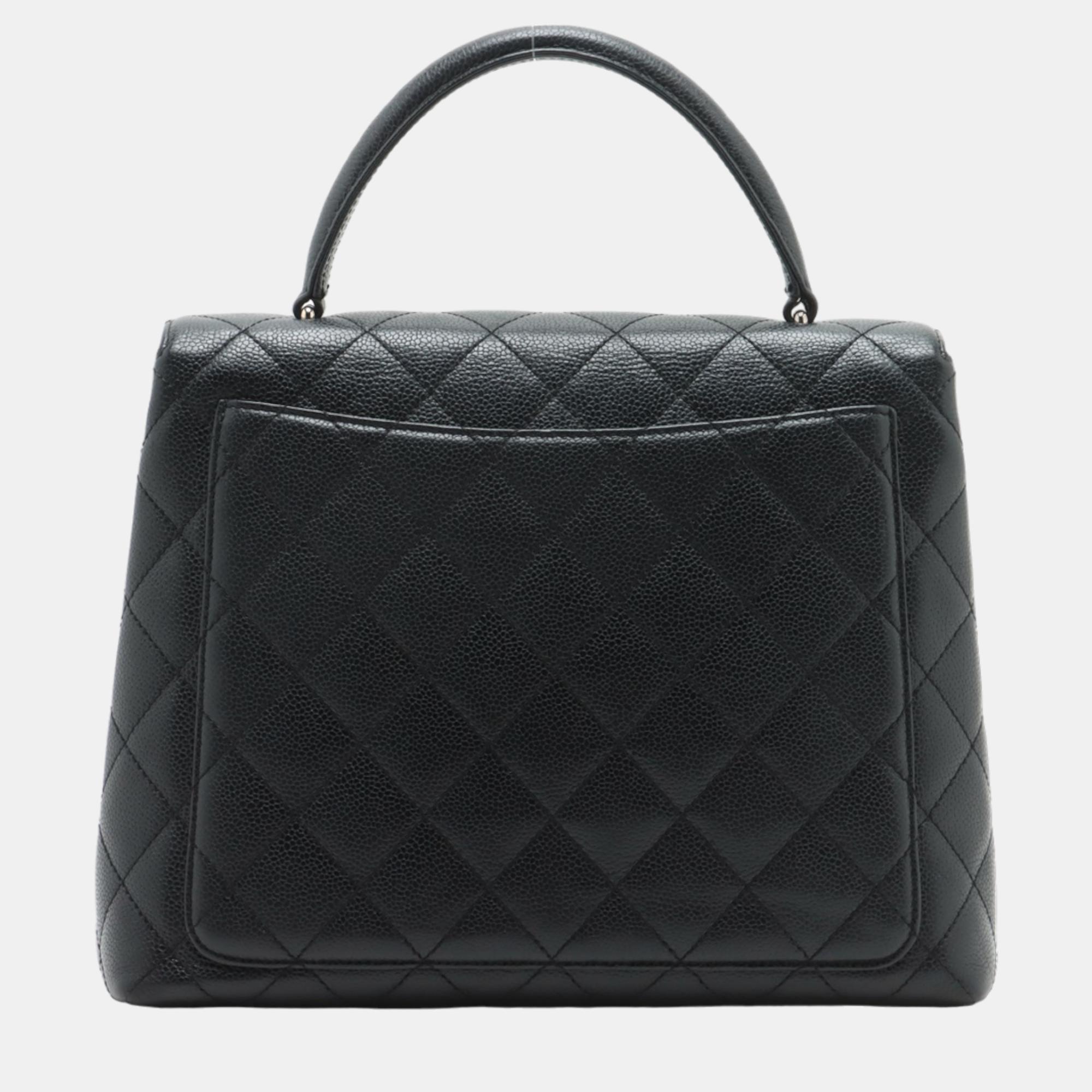 

Chanel Black Leather CC shoulder bag