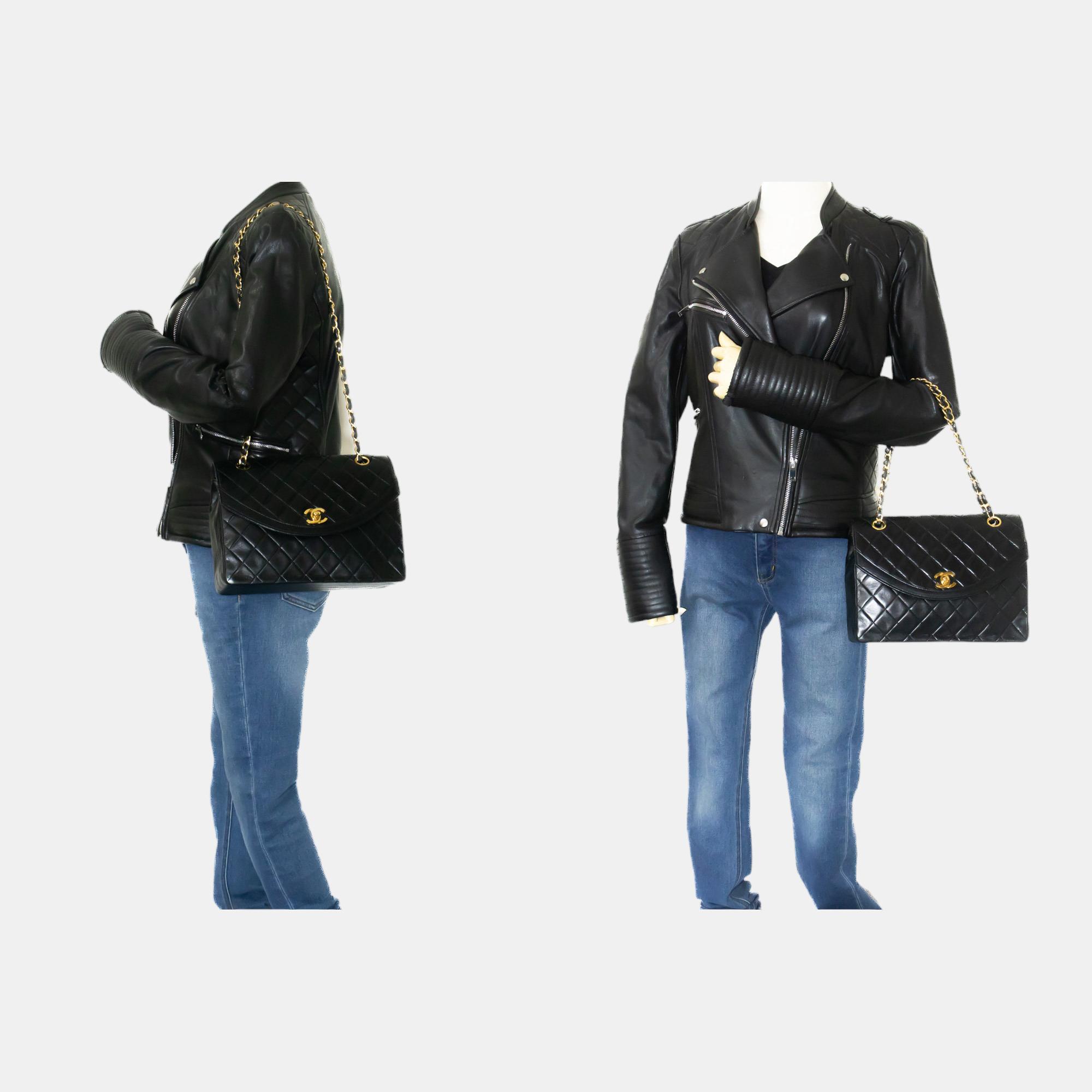 

Chanel Black Leather CC Flap bag