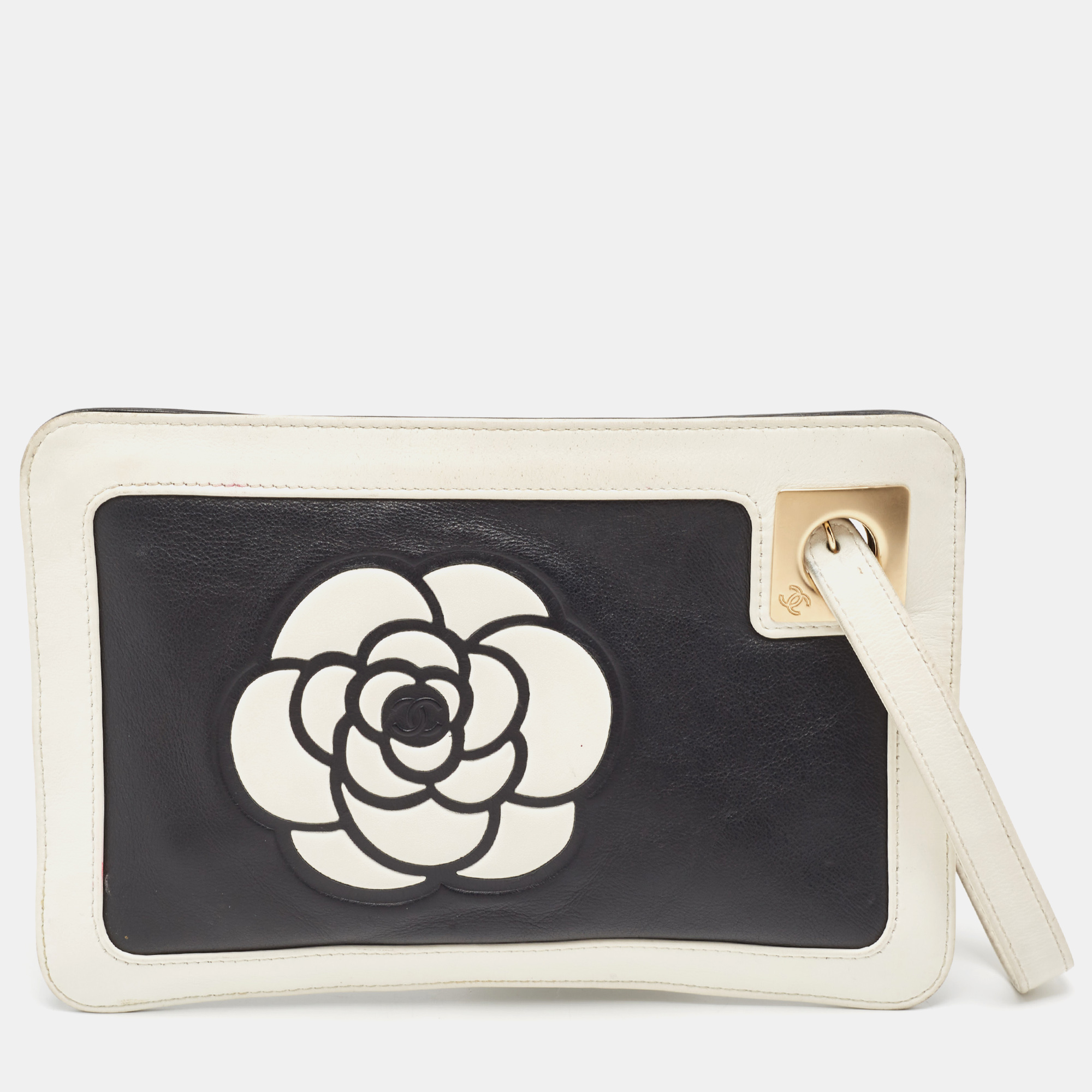 Pre Owned Chanel White/Black Leather Camellia Wristlet Clutch