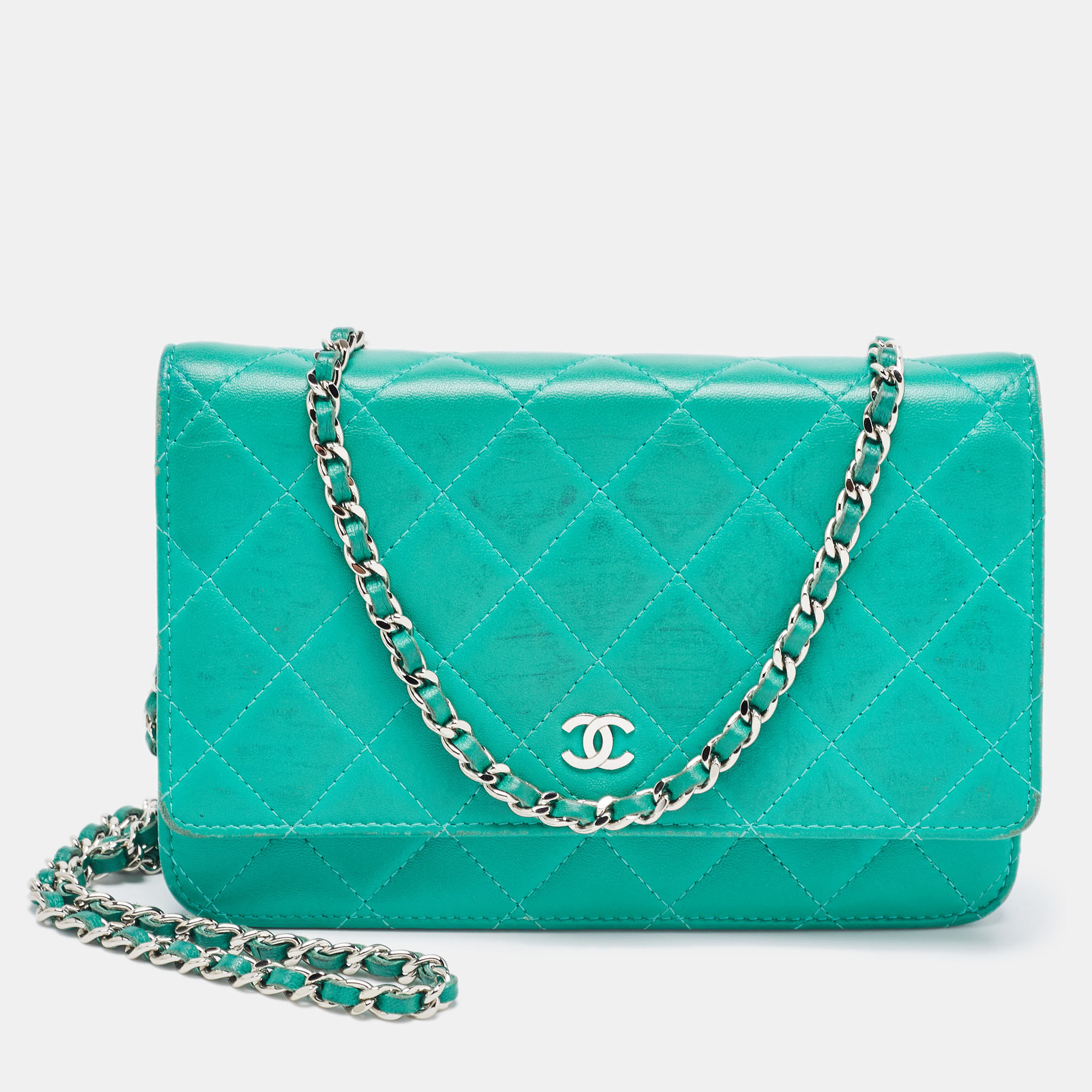 Pre-owned Chanel Green Leather Cc Wallet On Chain