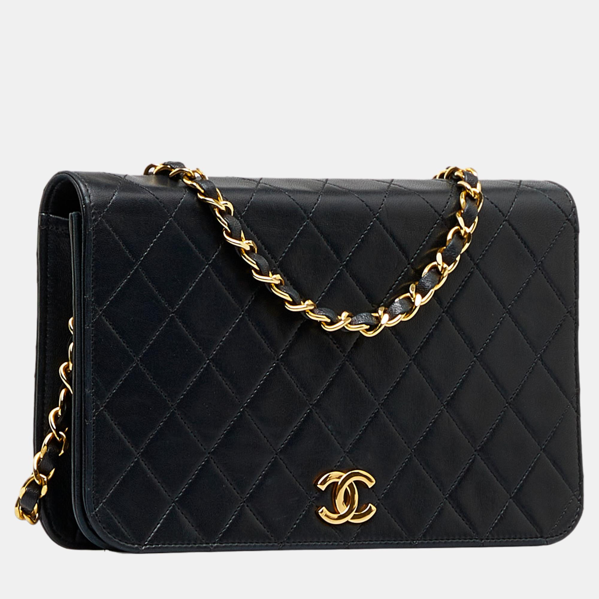 

Chanel Black Small Matelasse Lambskin Chain Shoulder Bag