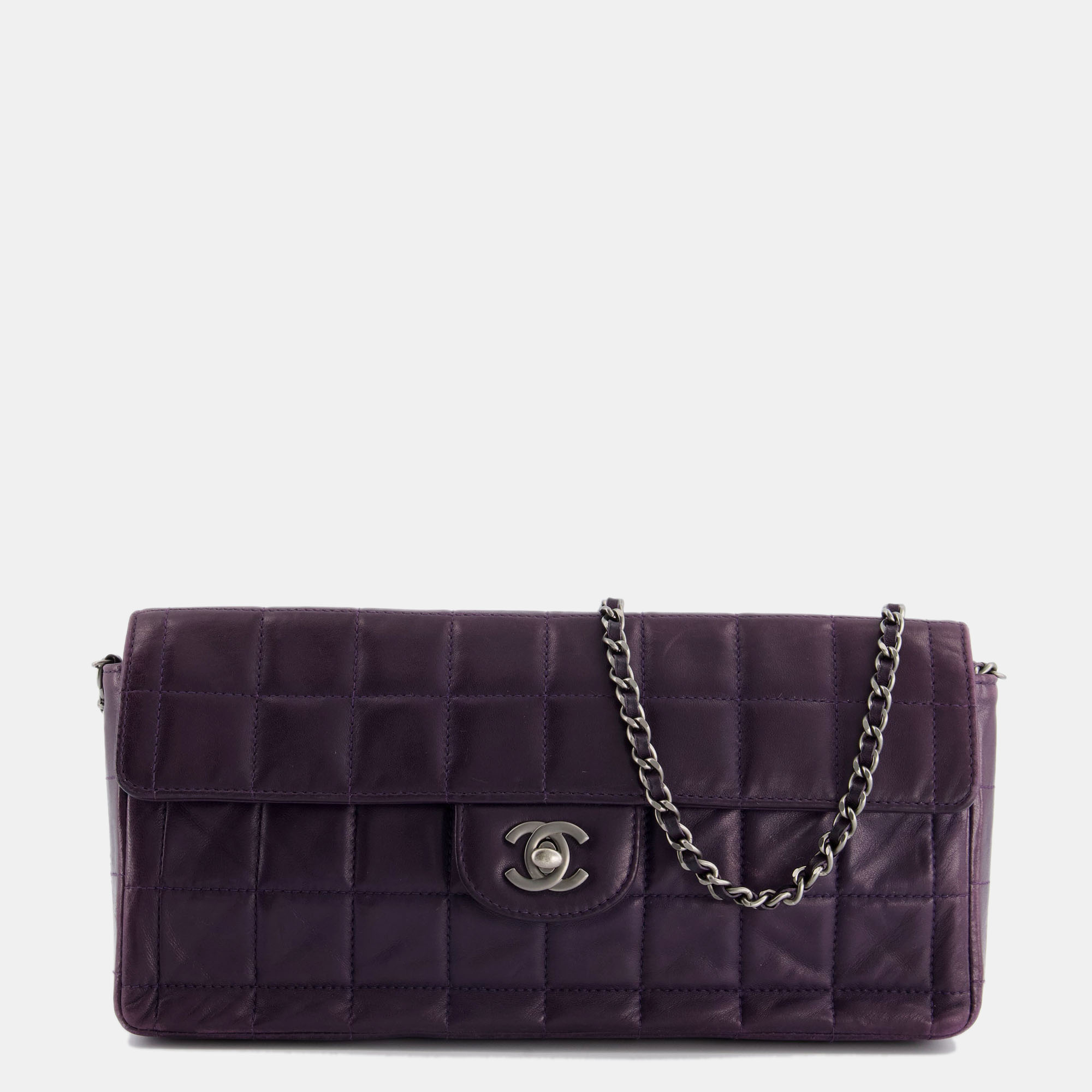 

Chanel Vintage Dark Purple Quilted Chocolate Bar Flap Bag in Lambskin with Ruthenium Hardware