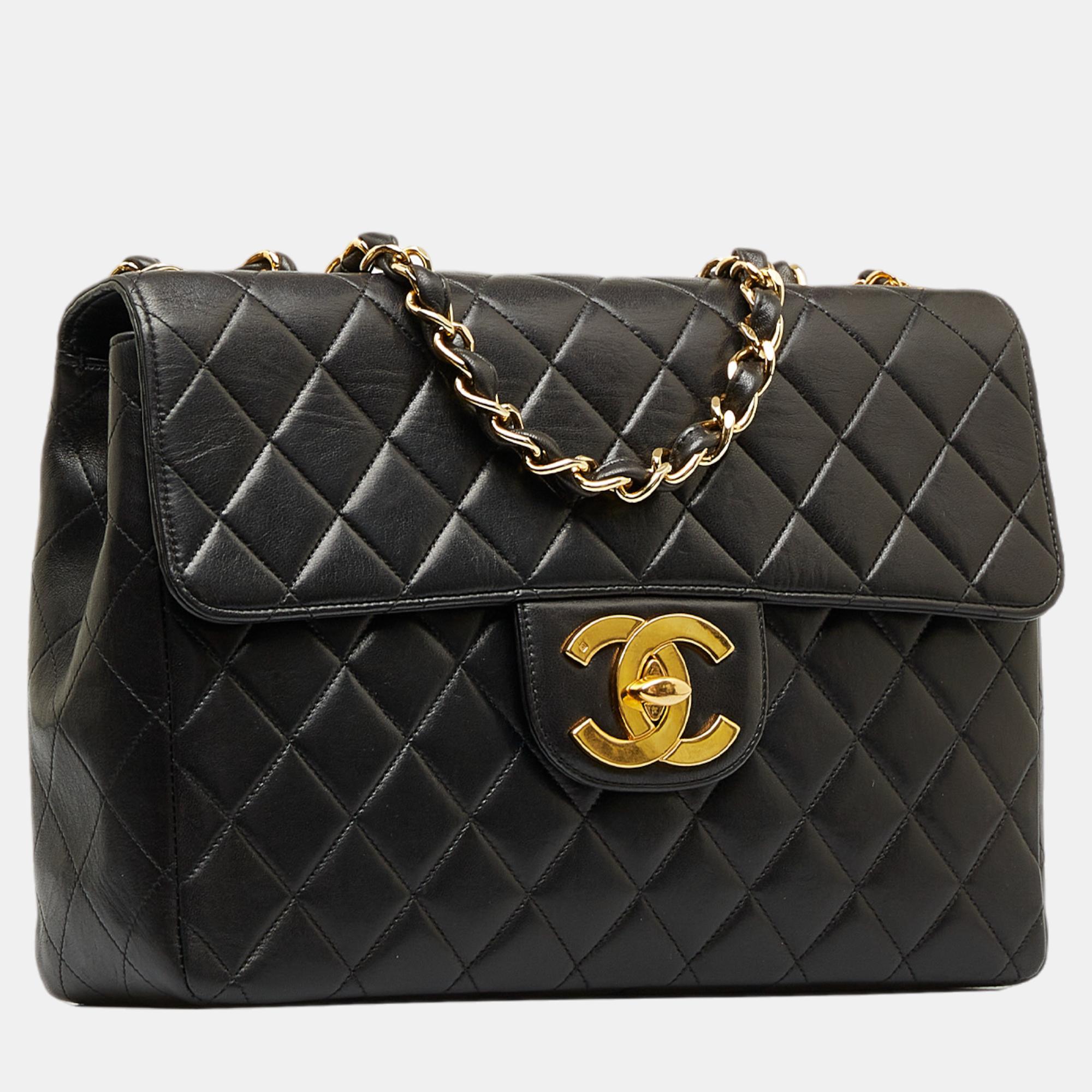 

Chanel Black Jumbo  Classic Lambskin Single Flap Bag