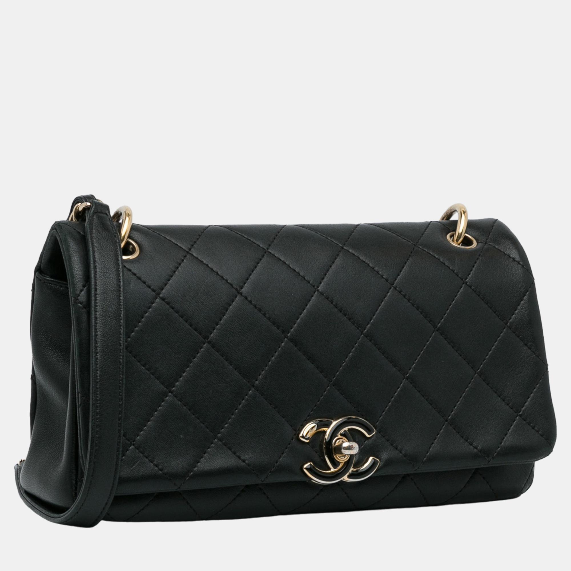 

Chanel Black Twist Chain Enamel CC Flap Bag