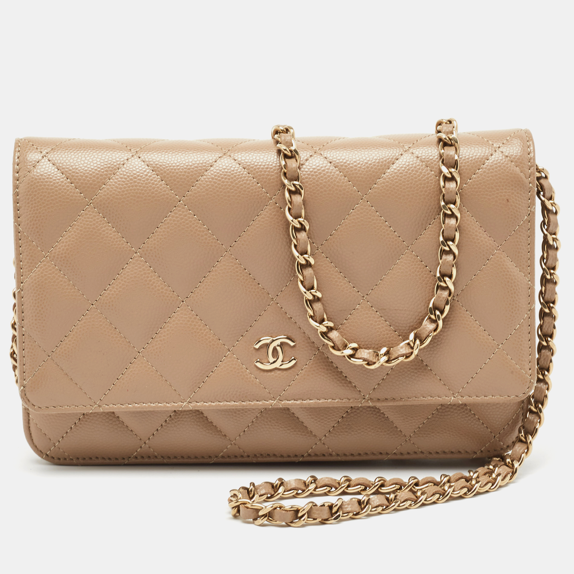 مملوكة مسبقًا Chanel Beige Quilted Caviar Leather WOC Clutch Bag