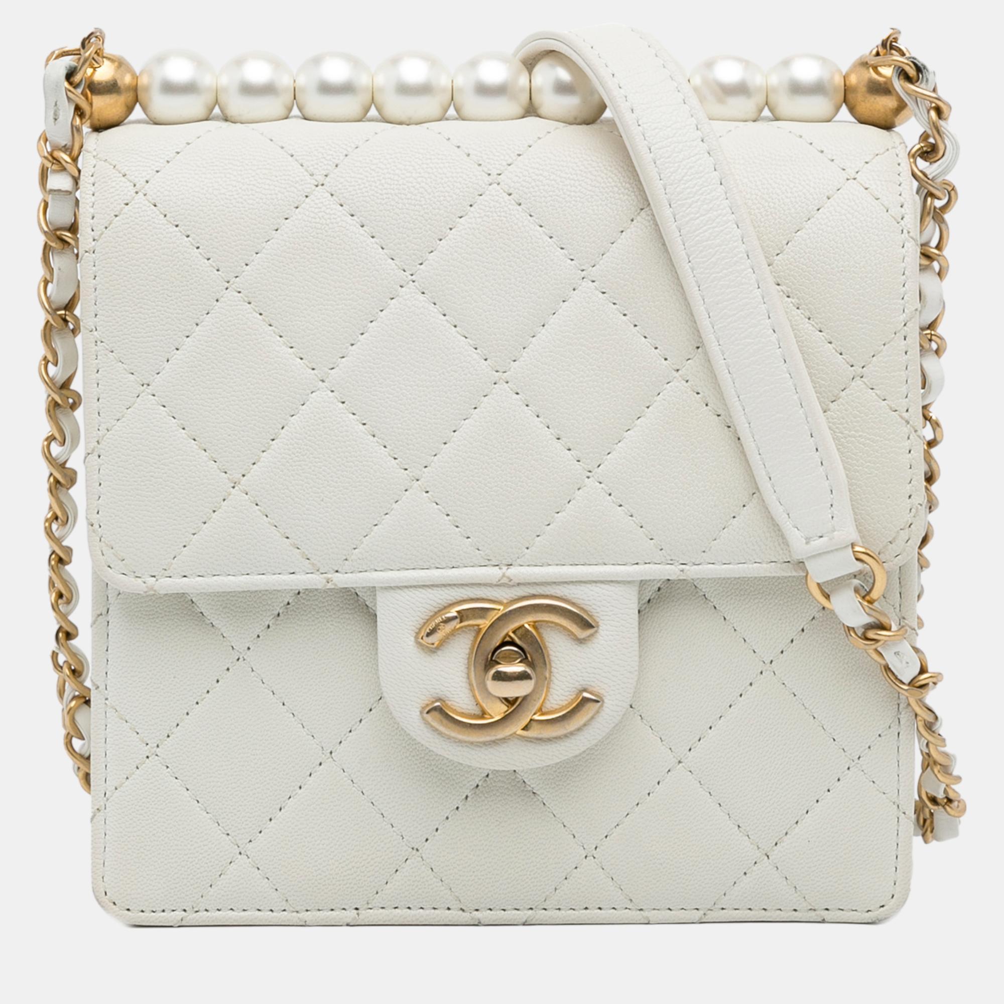 

Chanel White Small Chic Pearls Flap Bag