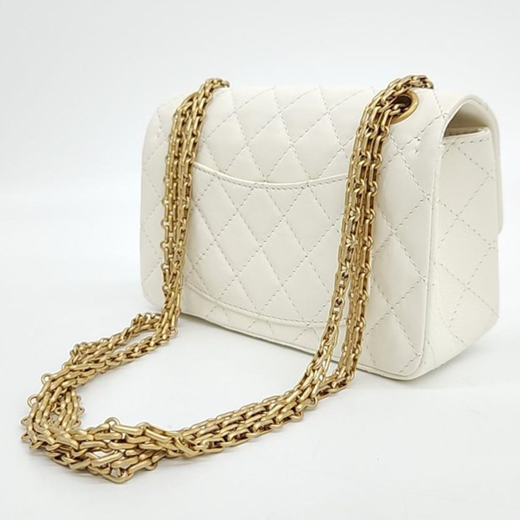 

Chanel Vintage 2.55 Bag 20 AS0874, White