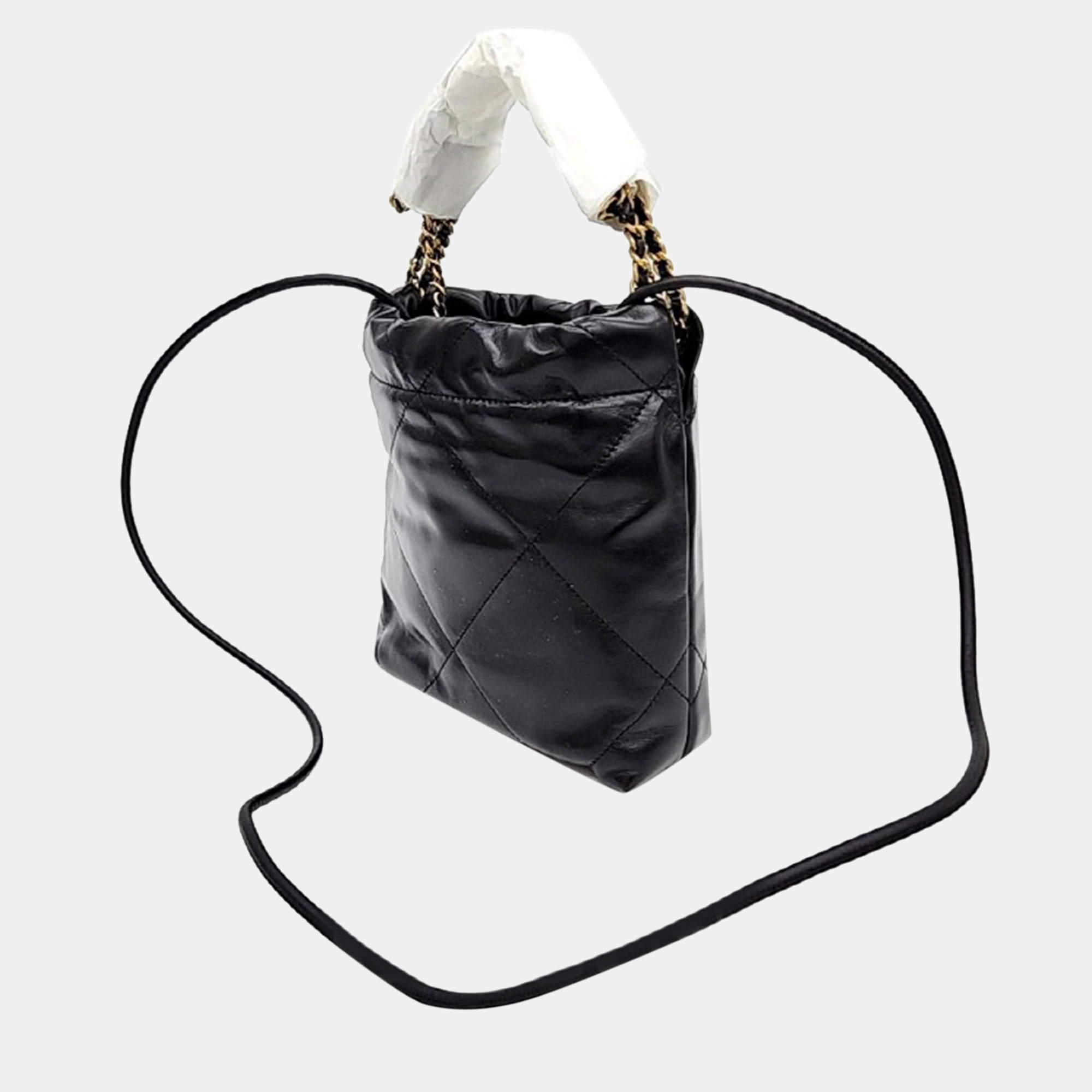 

Chanel 22 Bag Mini, Black