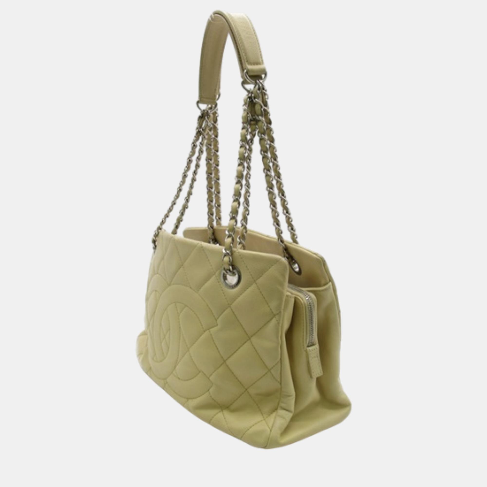 

Chanel Brown Quilted Caviar Chain Tote Bag