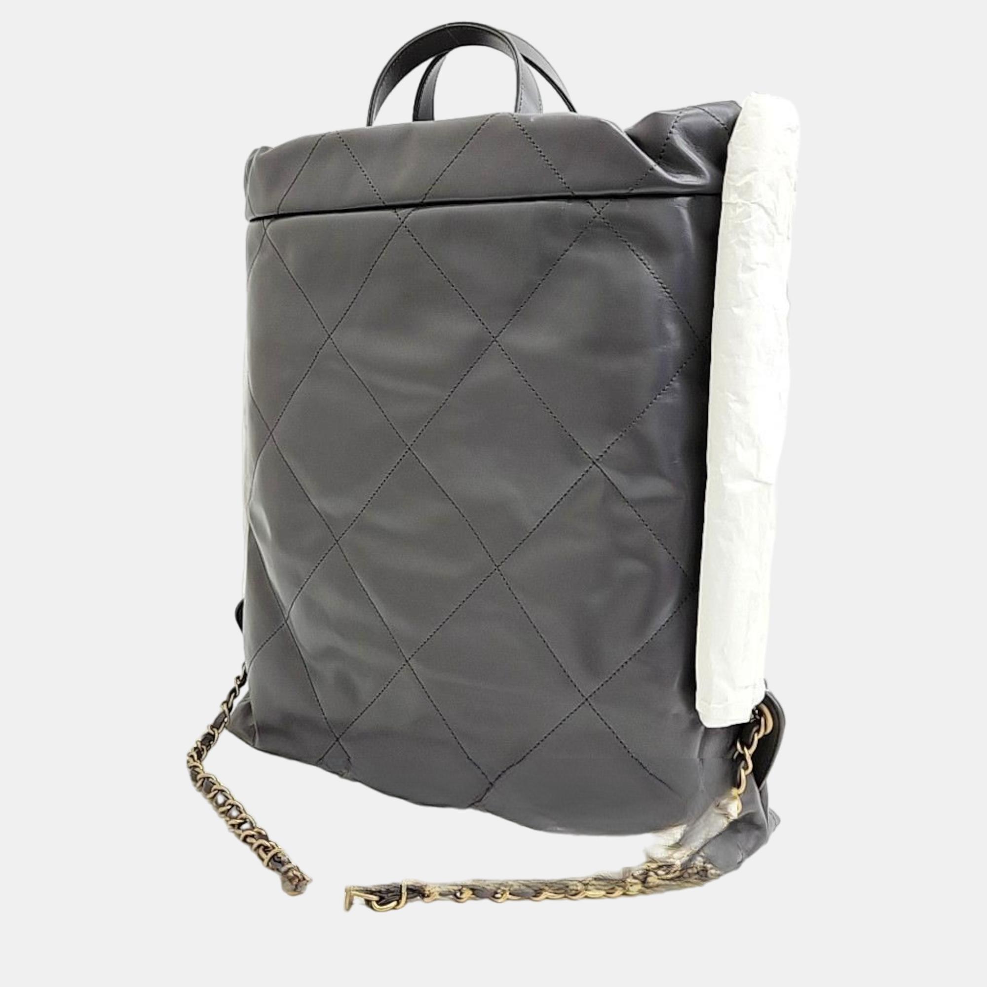 

Chanel 22 Backpack, Grey