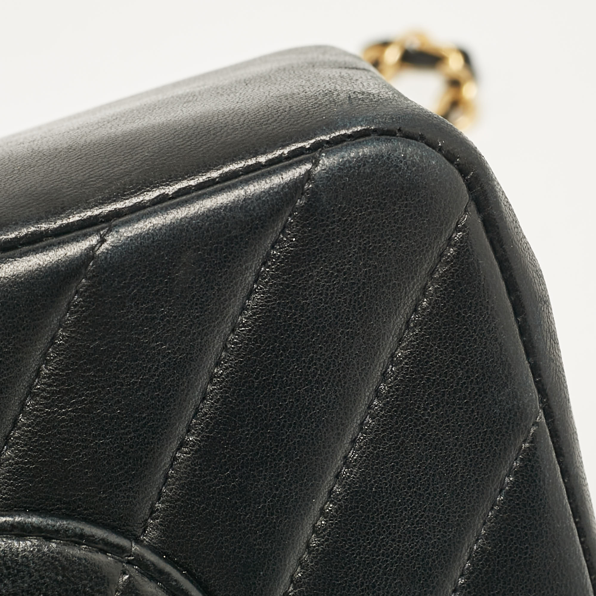 Chanel Black Chevron Leather Medium Classic Double Flap Bag 