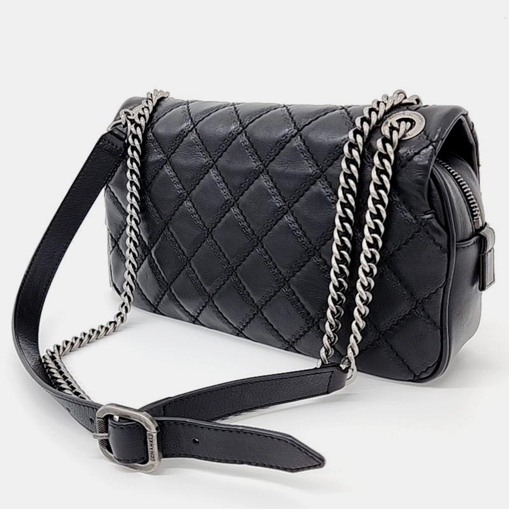 

Chanel Leather Black Chain Shoulder Bag