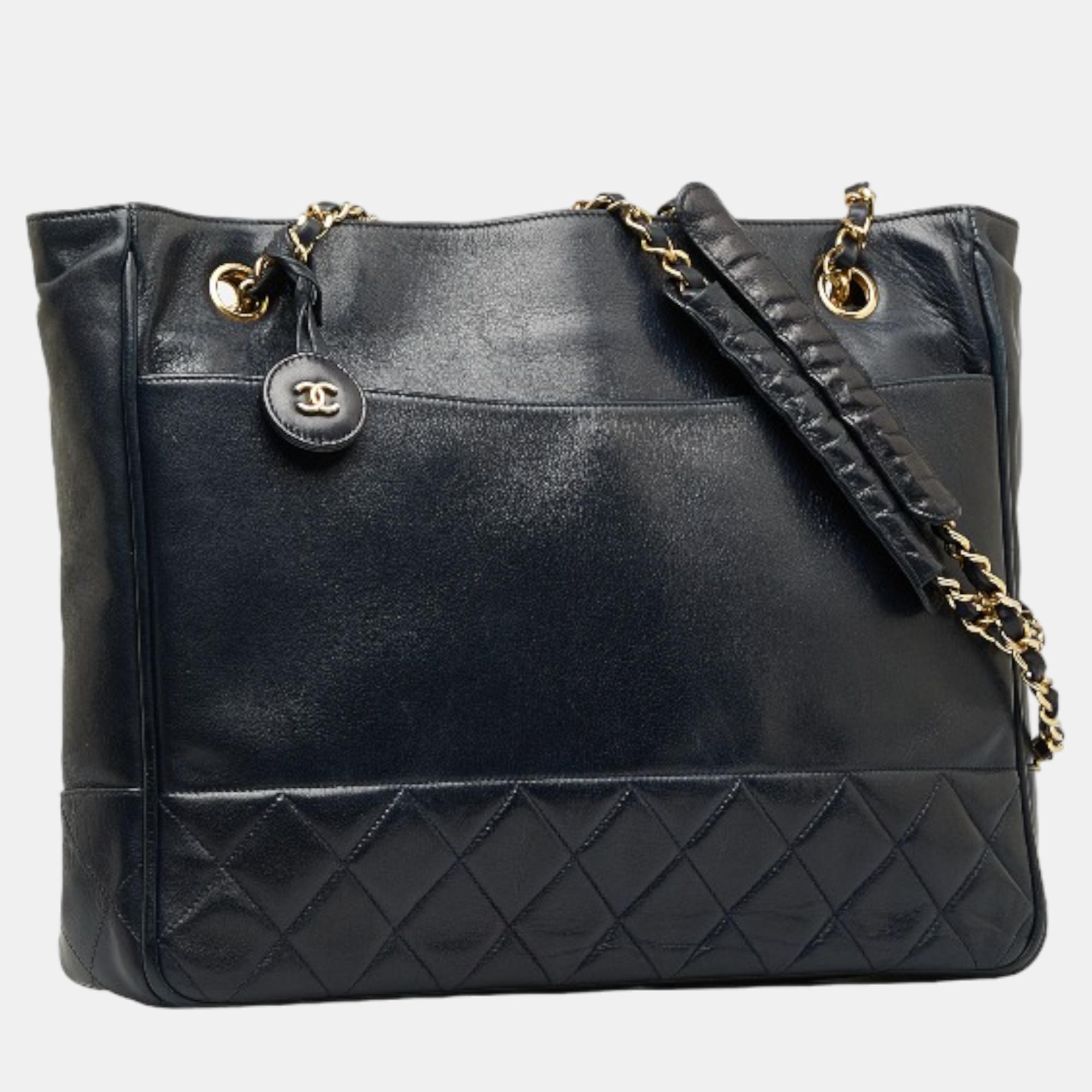 

Chanel Black Leather Quilted CC Tote Bag