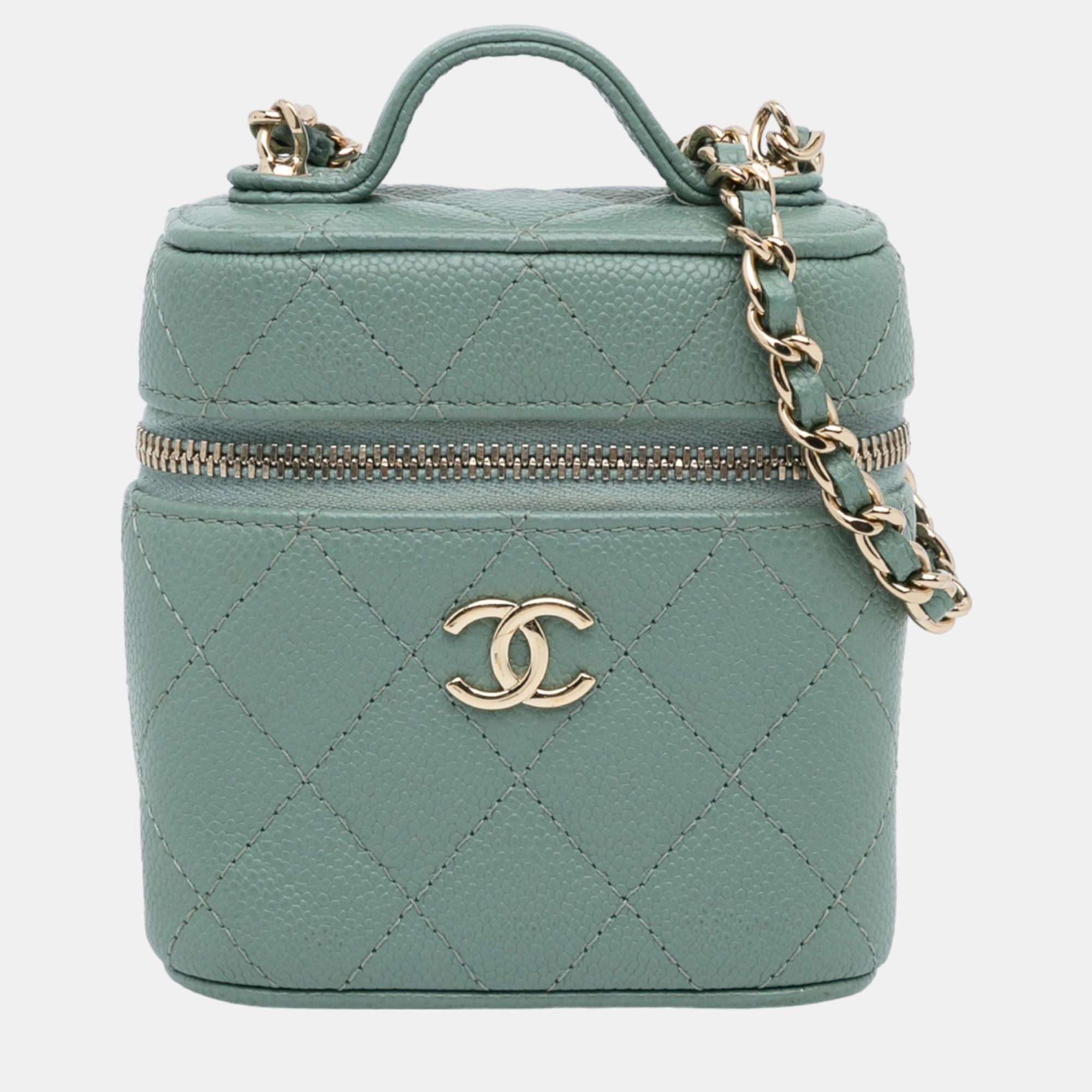 Pre-owned Chanel Green Cc Caviar Vanity Bag