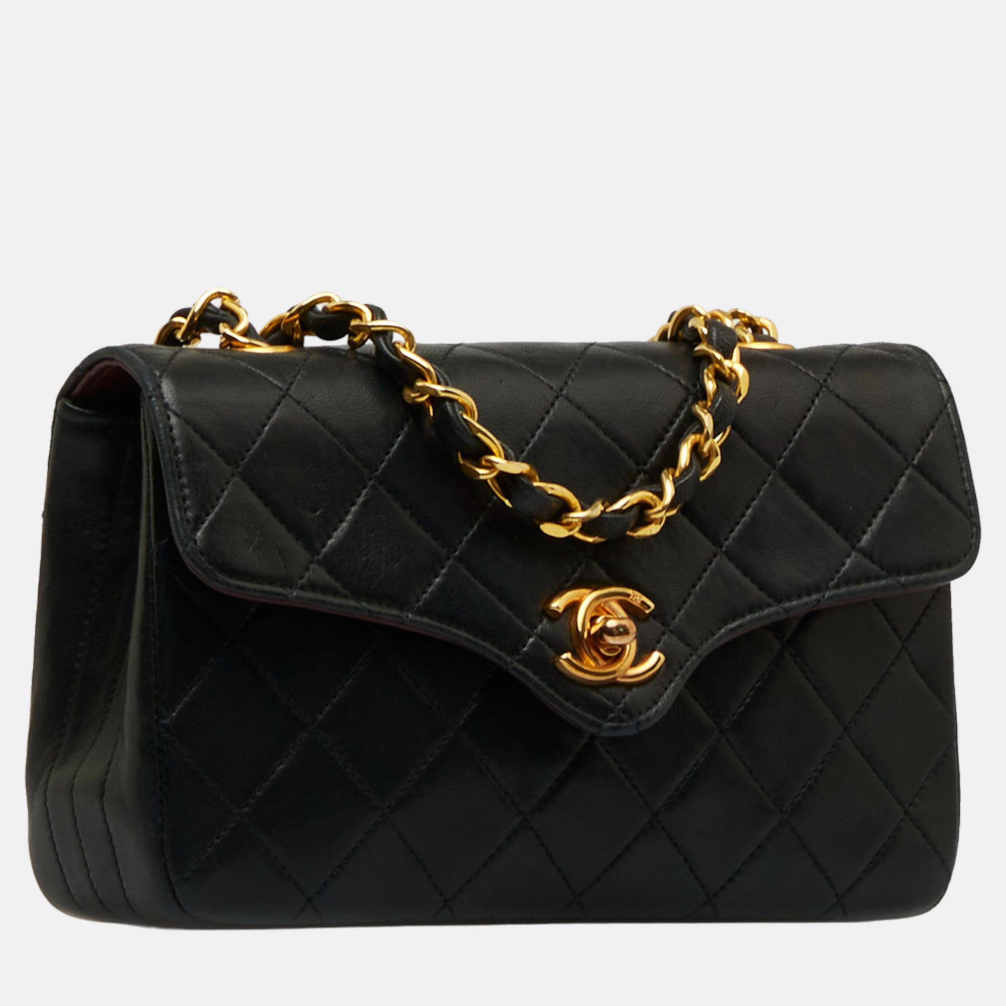 

Chanel Black Mini CC Vintage Lambskin Flap