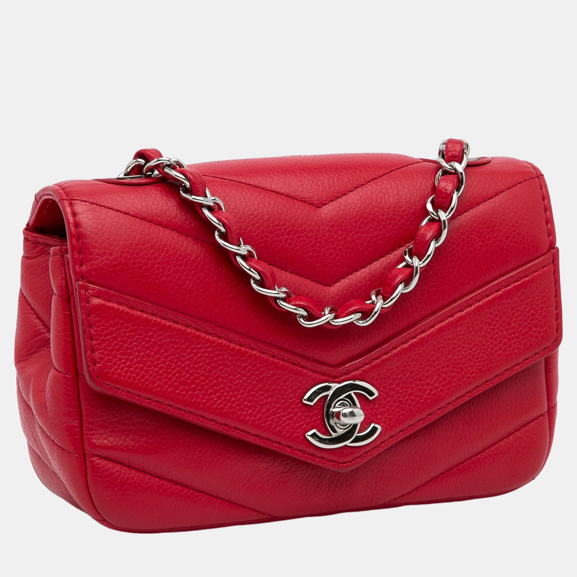 

Chanel Red Mini Caviar Chevron Data Center Envelope Flap Bag