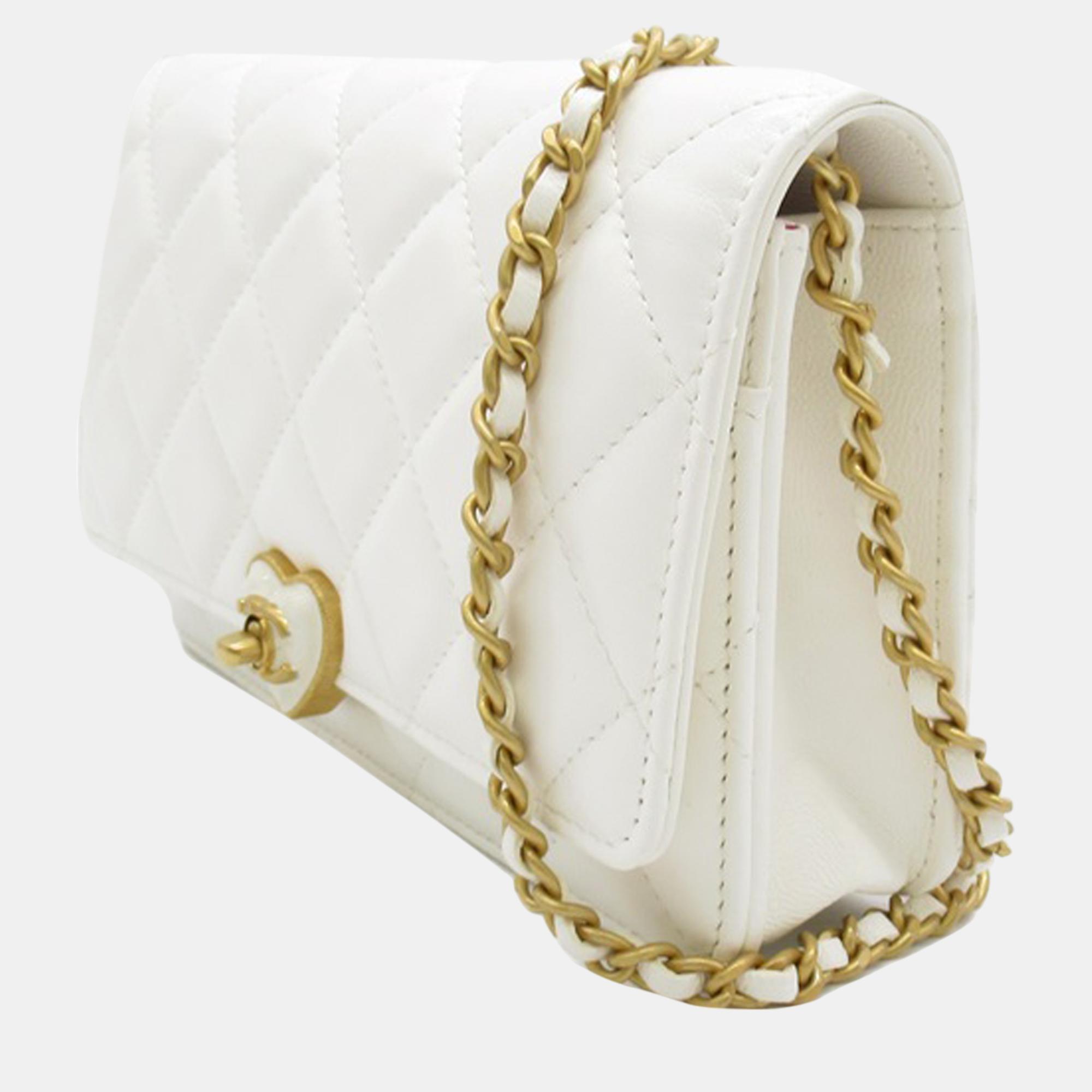 

Chanel White Heart Wallet on Chain