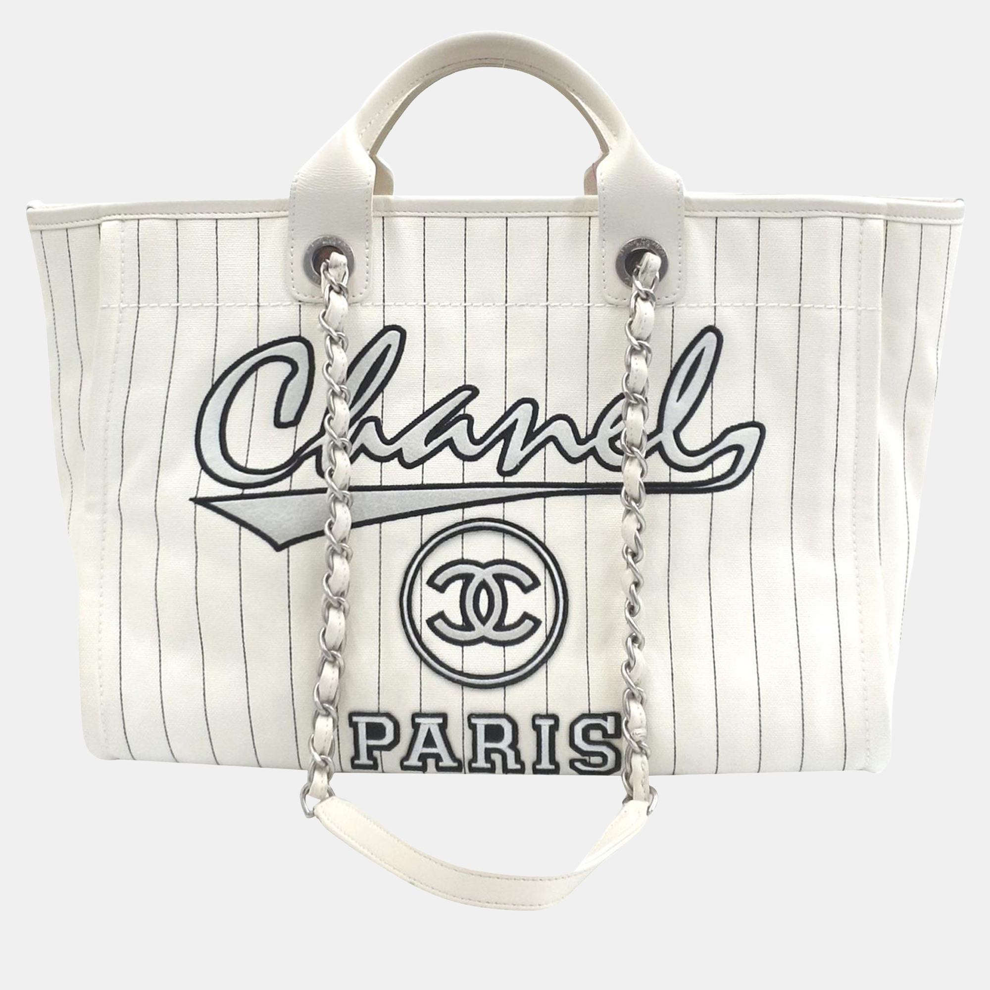 Elevate your every day with this Chanel tote. Meticulously designed it seamlessly blends functionality with luxury offering the perfect accessory to showcase your discerning style while effortlessly carrying your essentials.