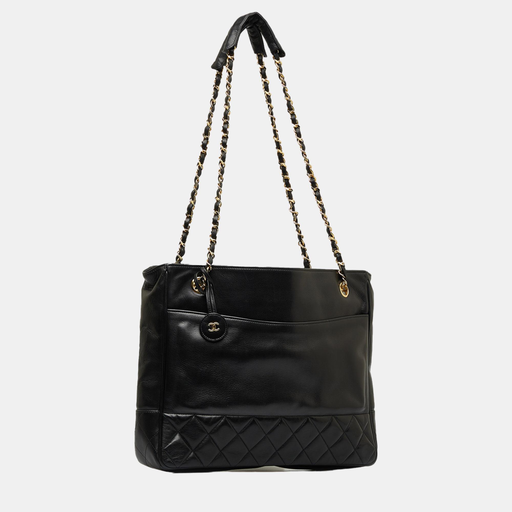 

Chanel Black Lambskin Tote Bag
