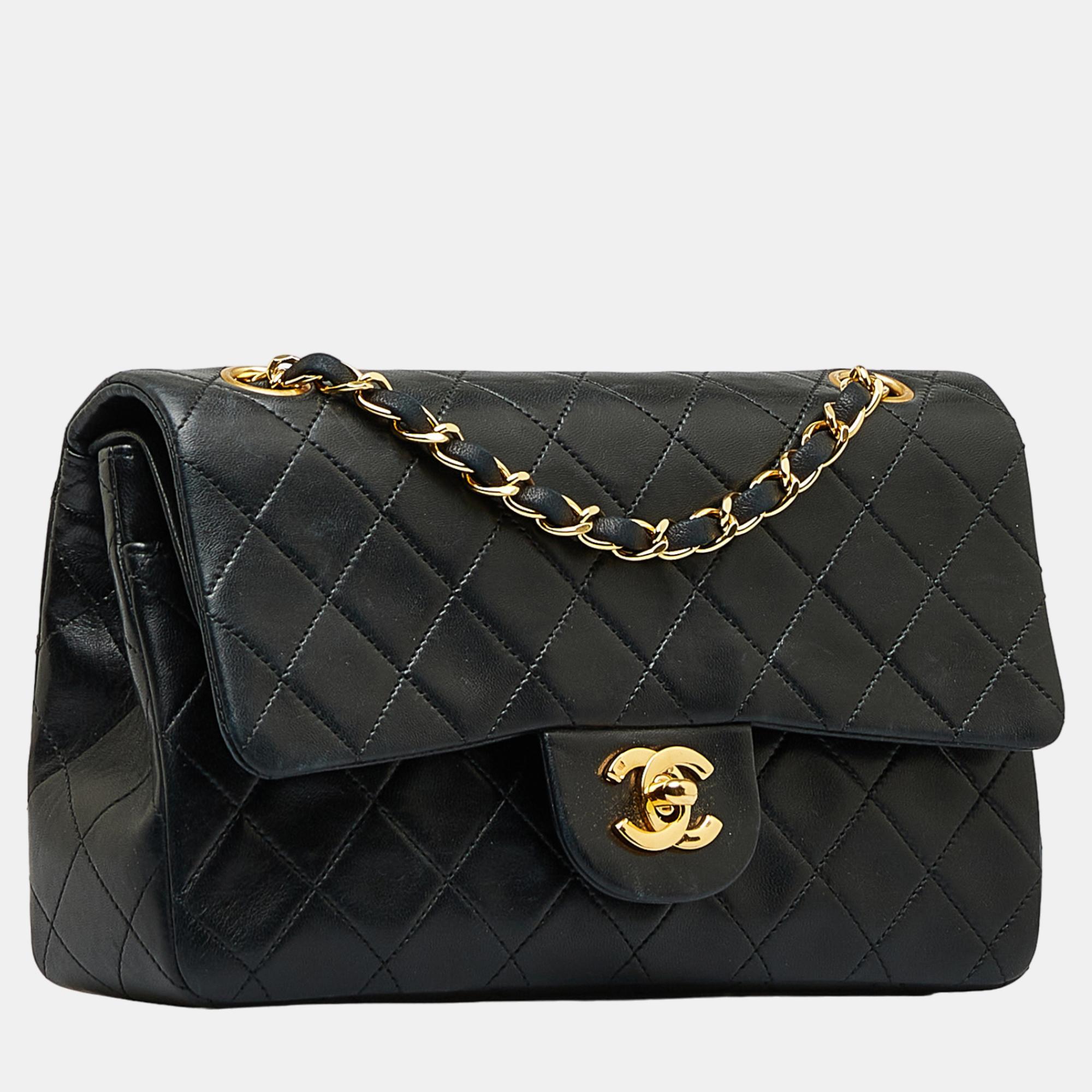 

Chanel Black Medium Classic Lambskin Double Flap
