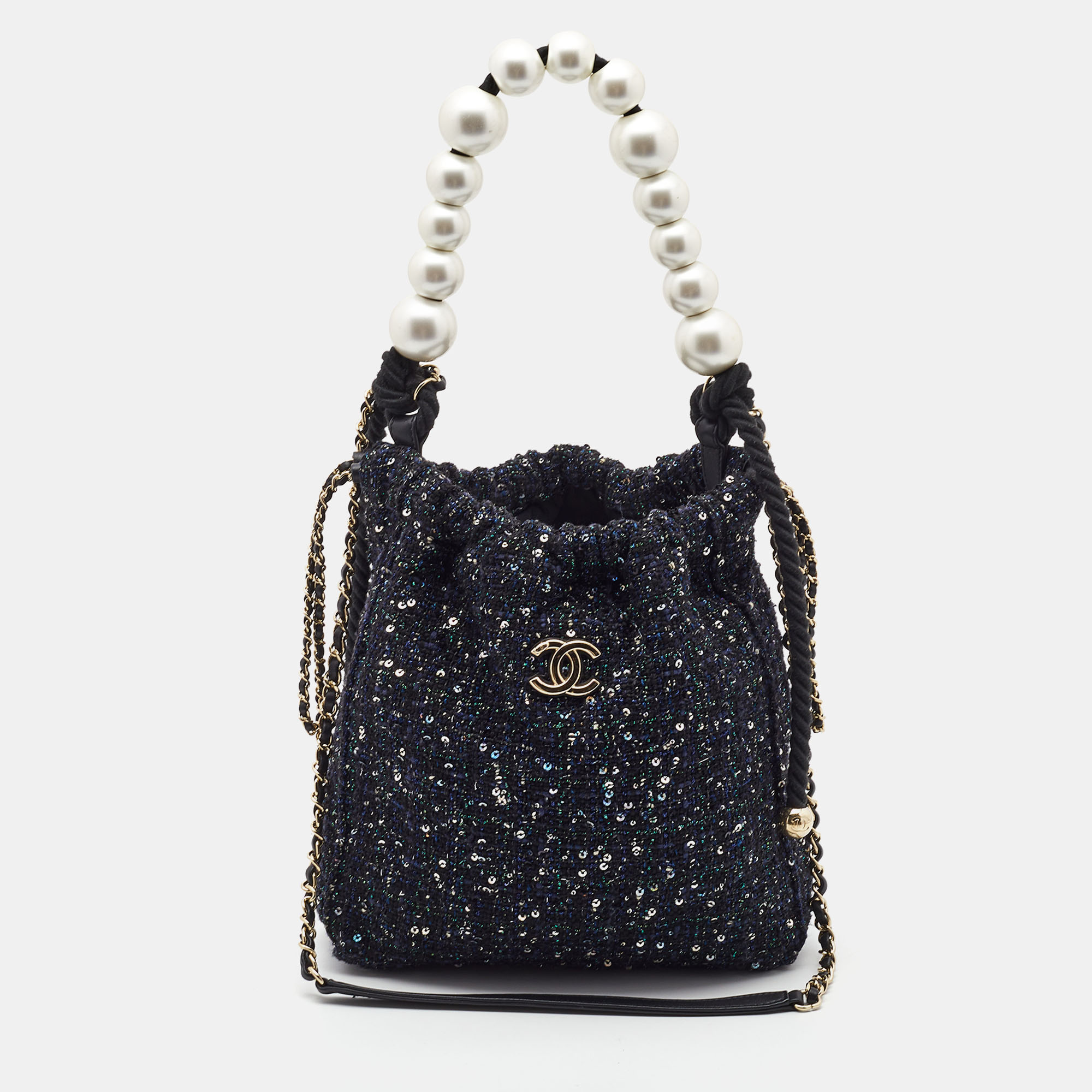 Pre-owned Chanel Blue Tweed And Sequins Pearl Drawstring Bag