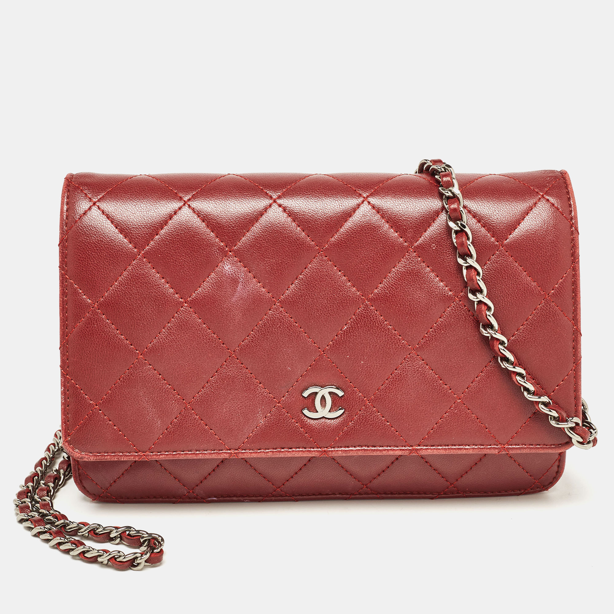 Pre-owned Chanel Burgundy Quilted Leather Classic Wallet On Chain