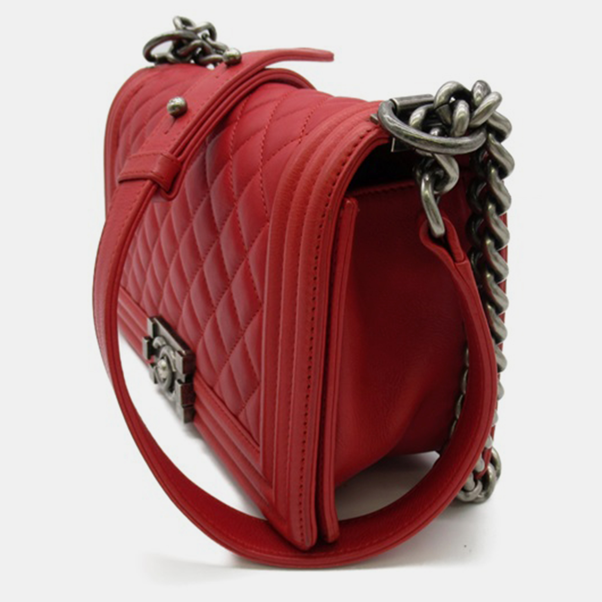 

Chanel Calf Leather Medium Boy Shoulder Bags, Red