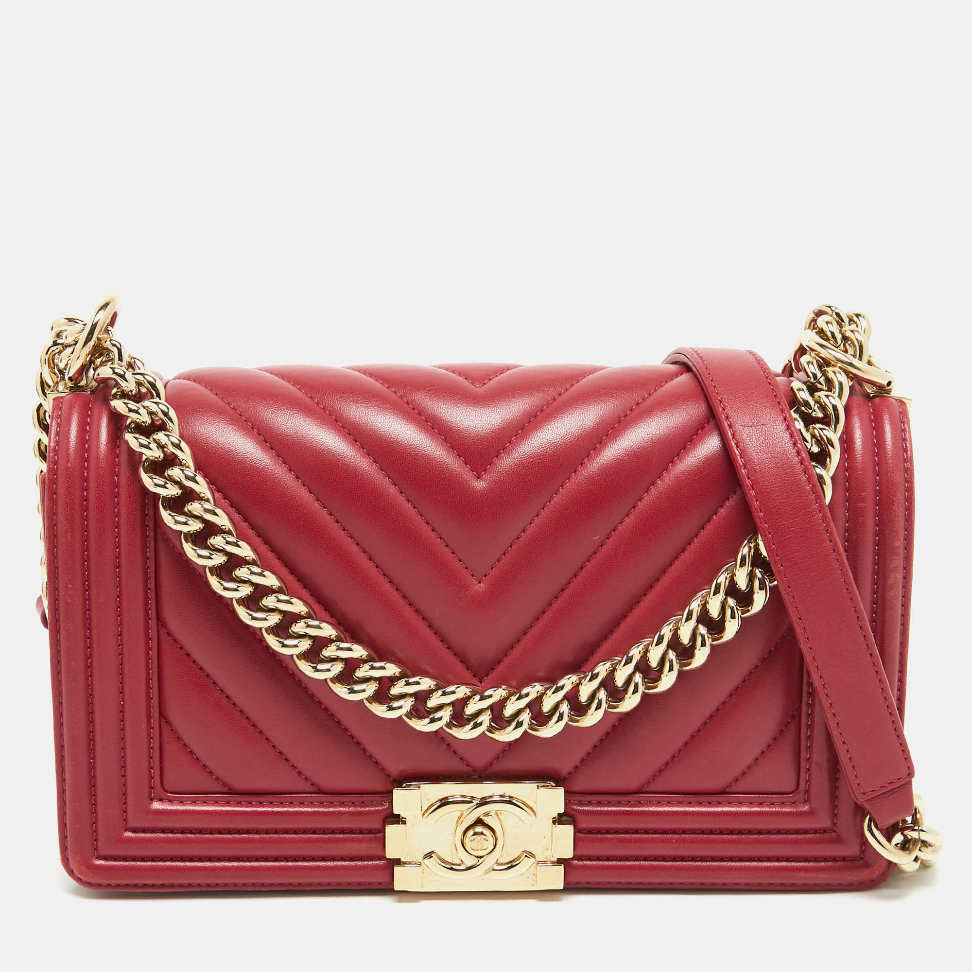 Pre-owned Chanel Fuchsia Chevron Leather Medium Boy Flap Bag In Pink