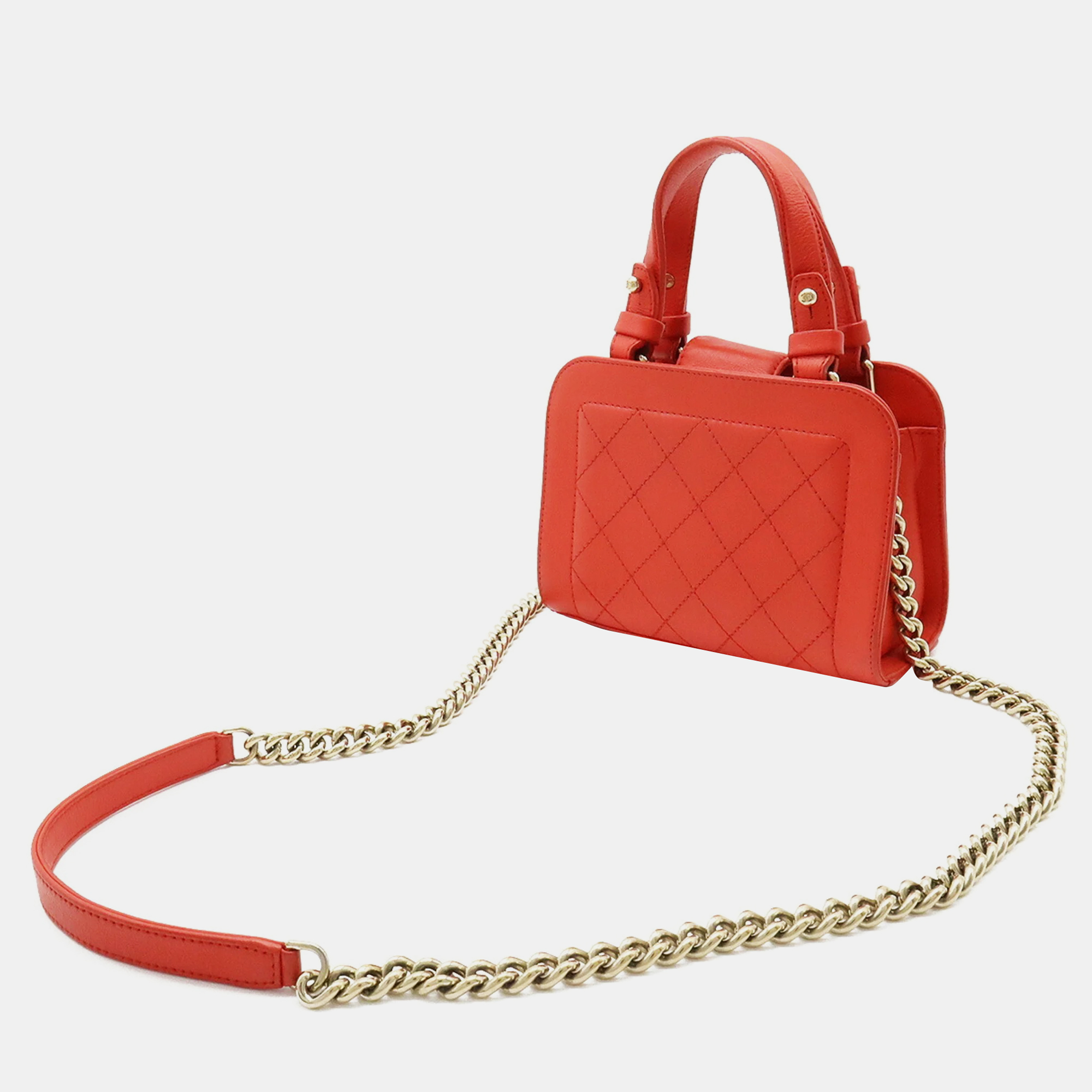 

Chanel Leather  Label Click Shoulder Bags, Orange