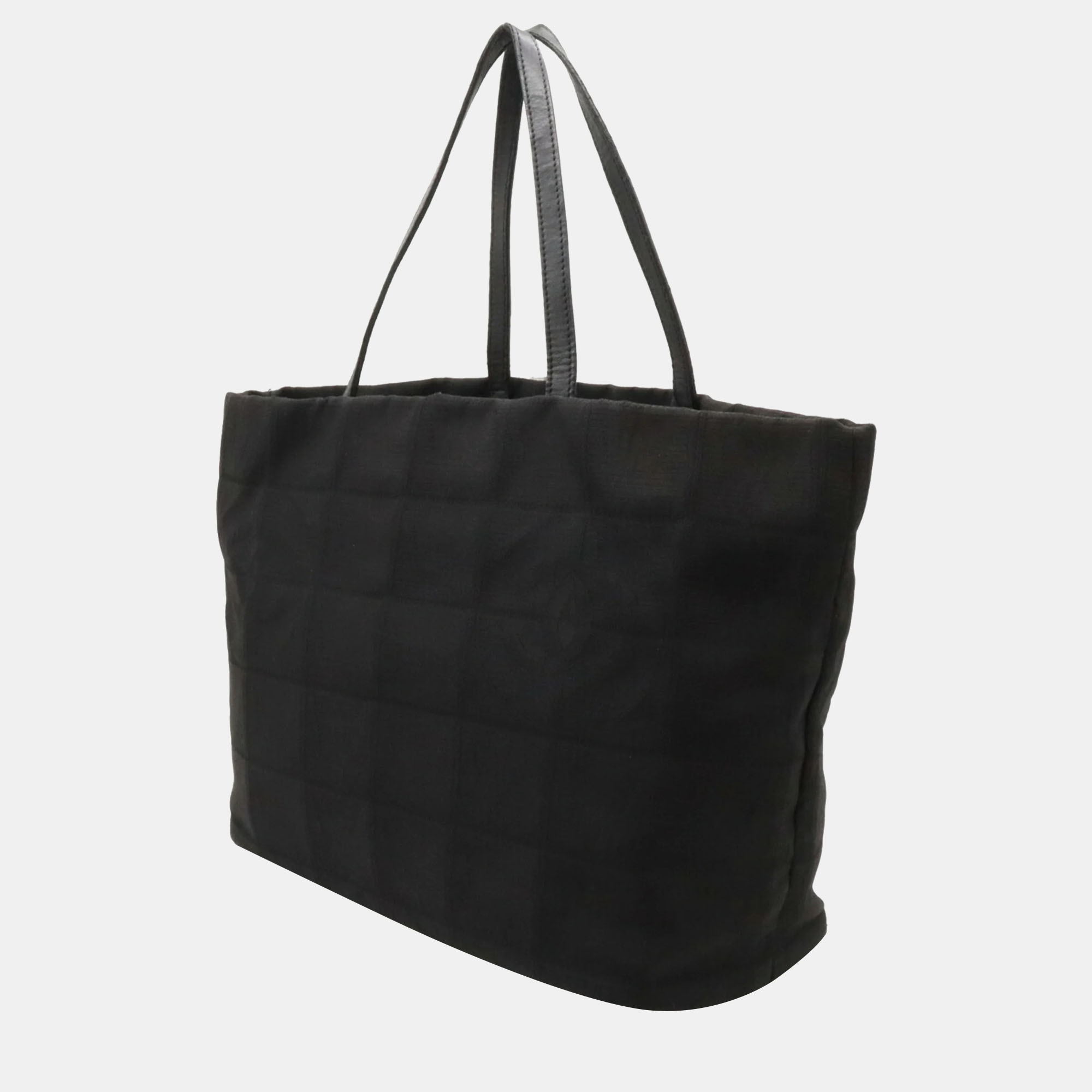 

CHANEL Nylon New Ligne Tote MM Shoulder Bag, Black