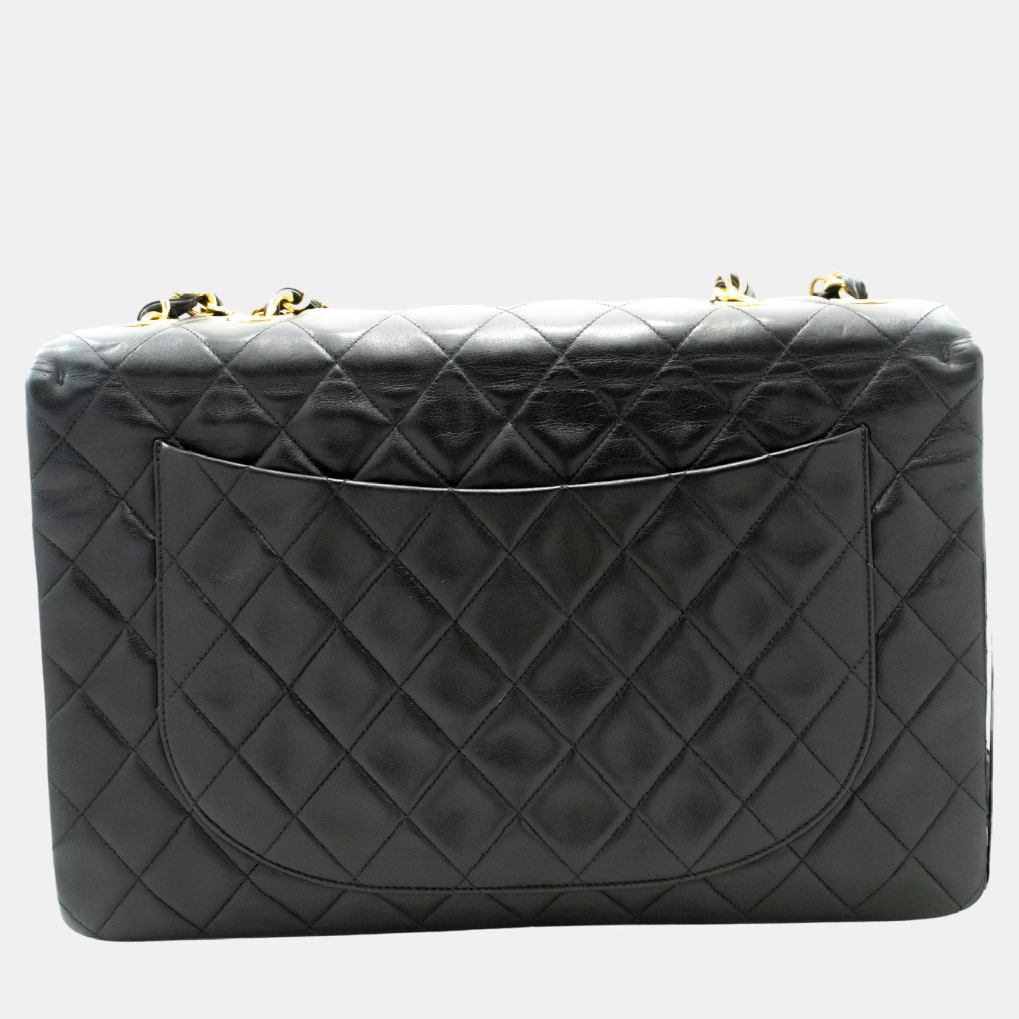 

Chanel Black Jumbo Leather Vintage Flap bag