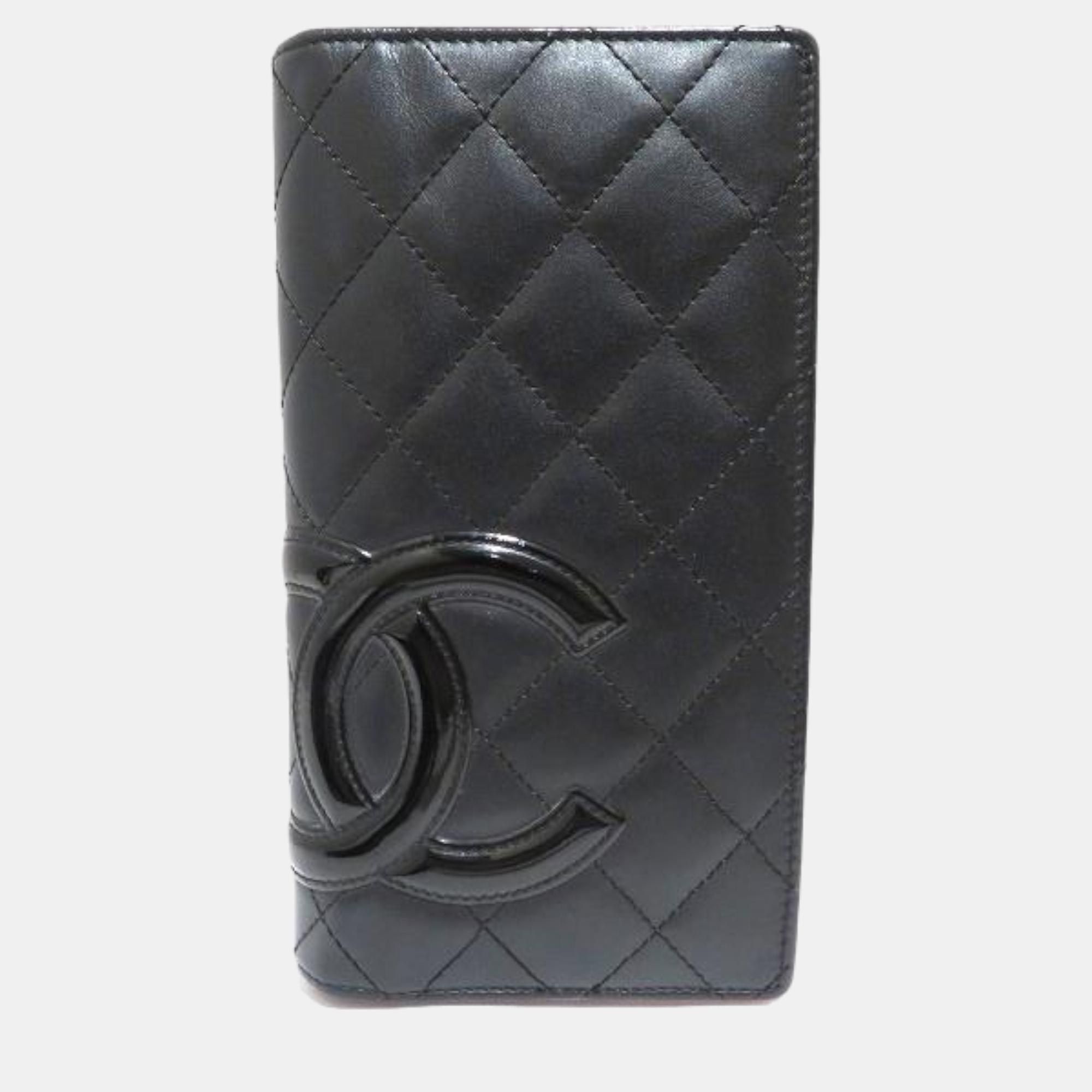 

Chanel Ligne Cambon Yen Interlocking CC Logo Bifold Wallet, Black