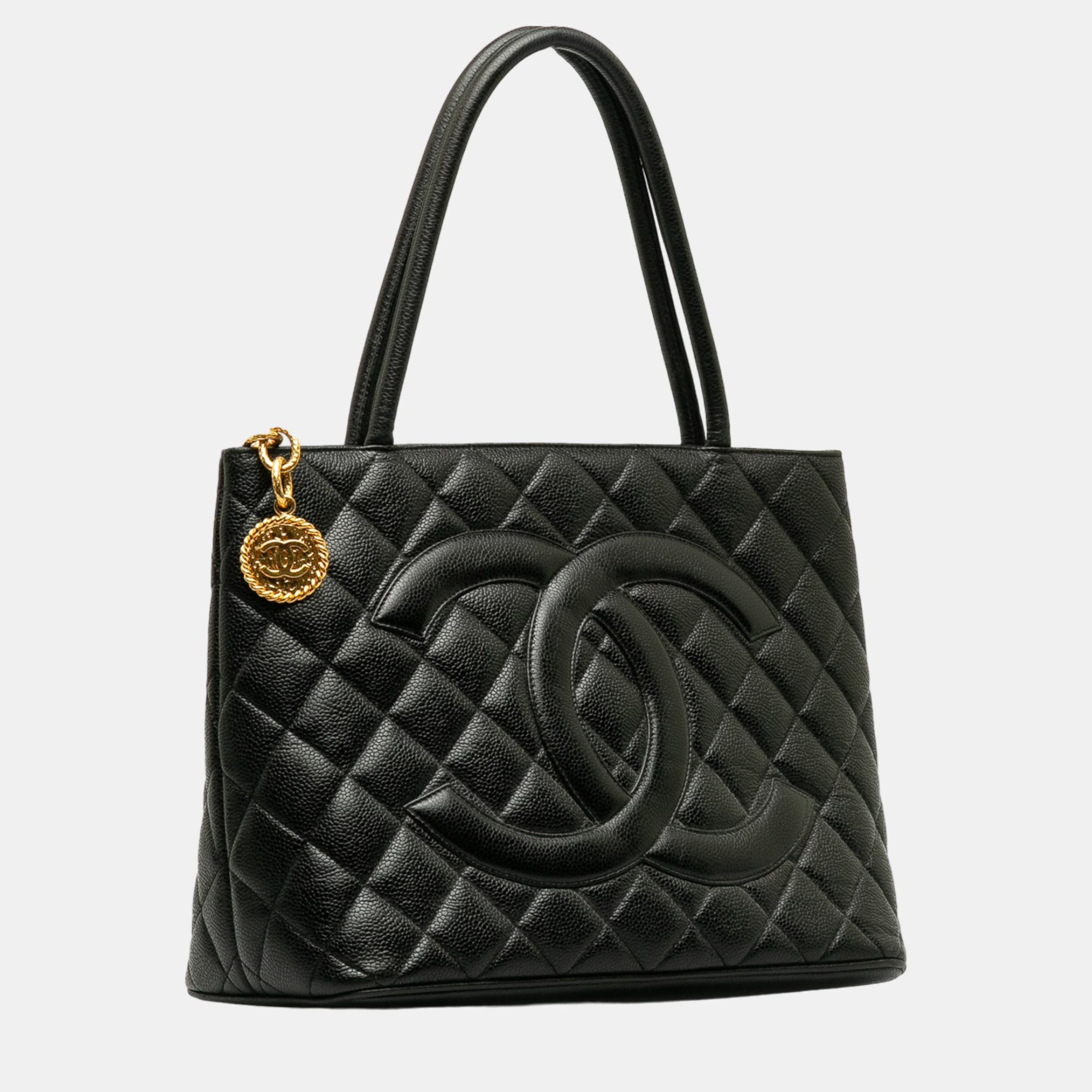 

Chanel Black Caviar Medallion Tote