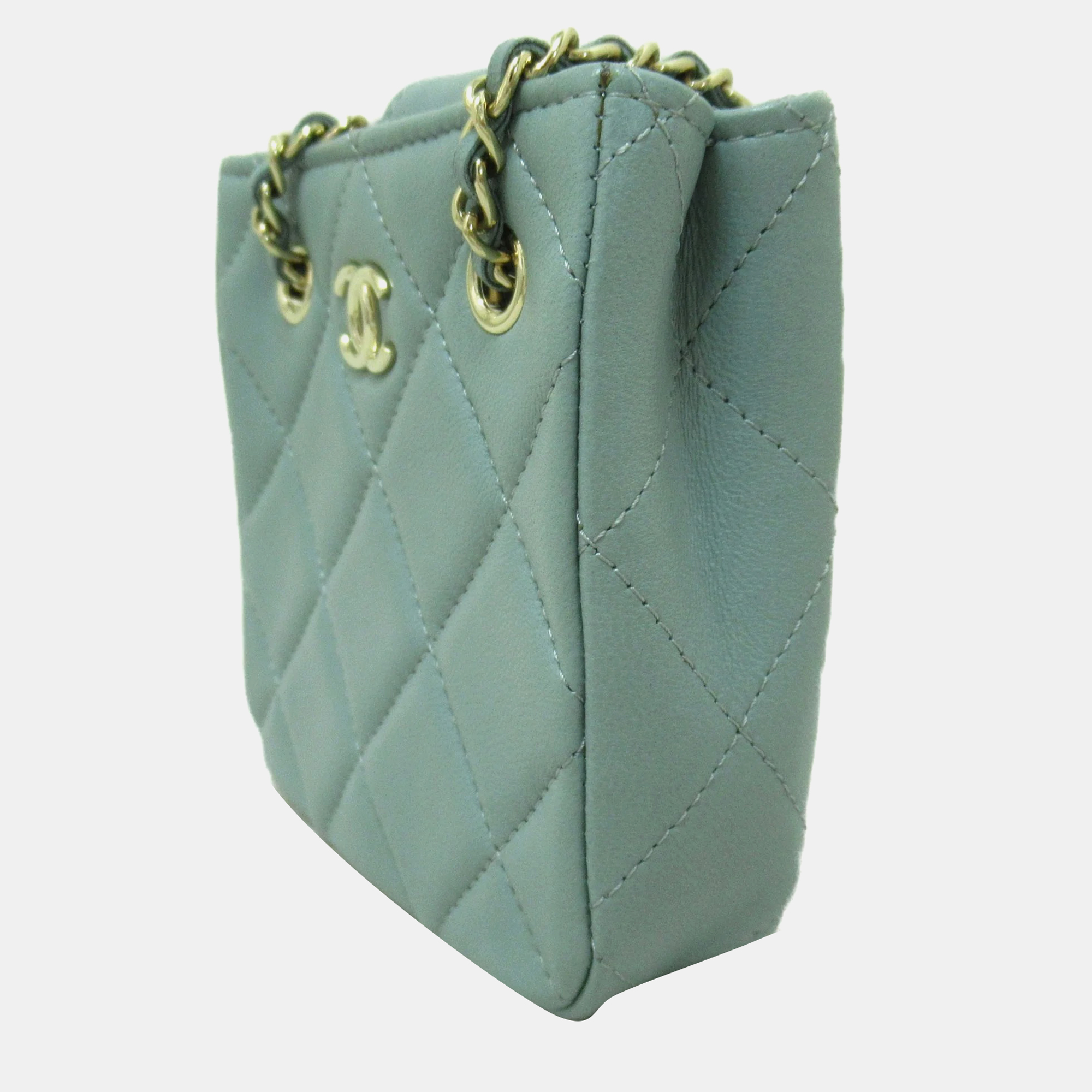 

CHANEL Blue Lambskin CC Chain Shoulder bag