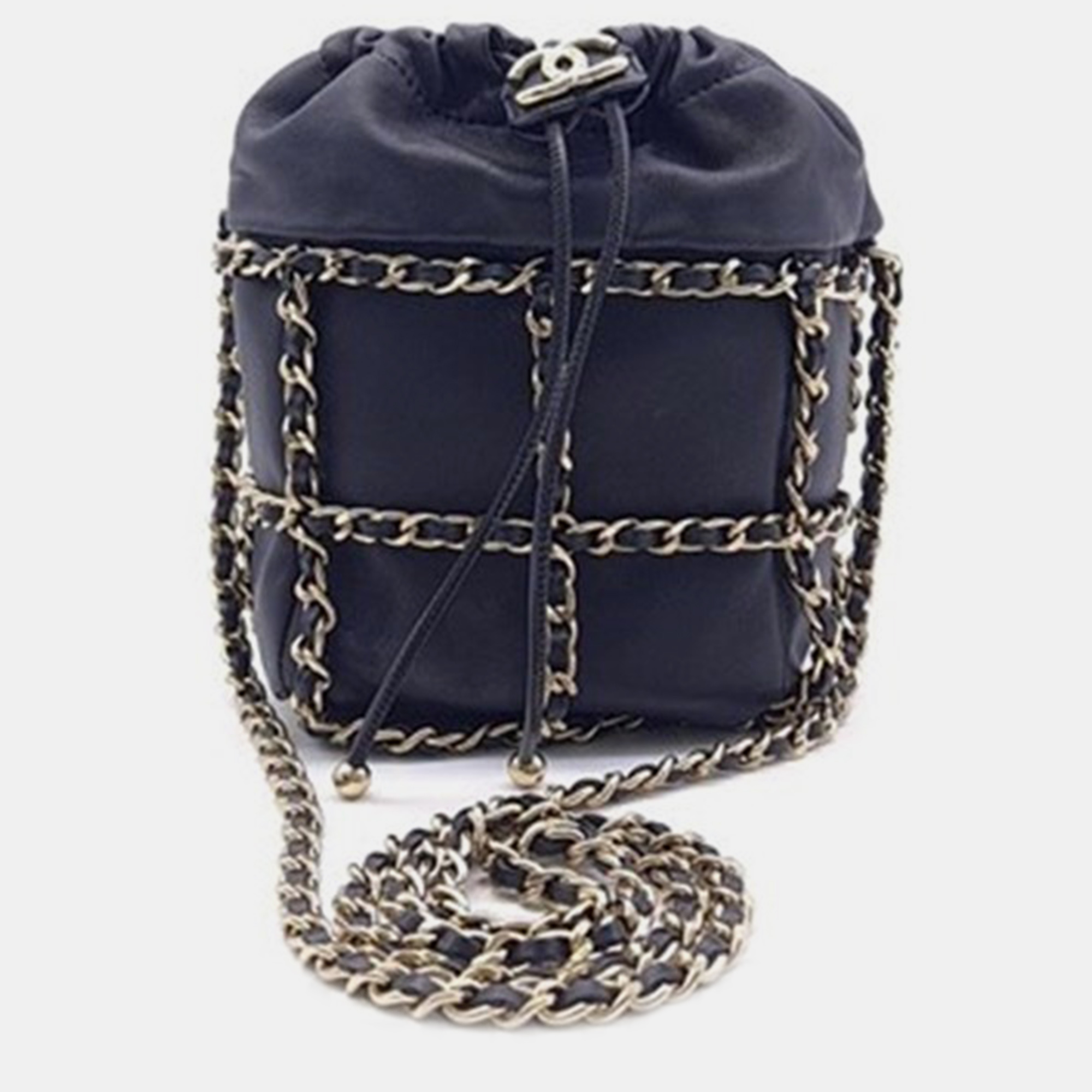 

Chanel Drawstring Bucket Bag AS2313, Black