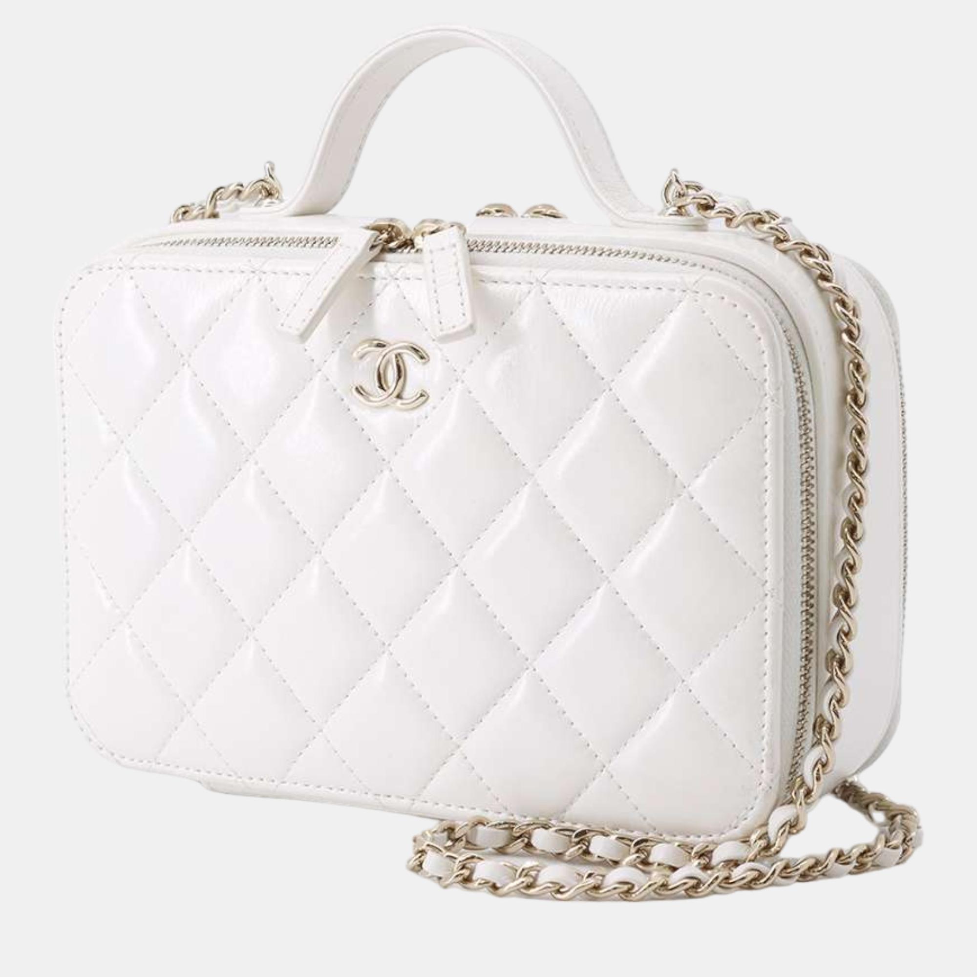 Pre-owned Chanel White Leather Cc Vanity Case